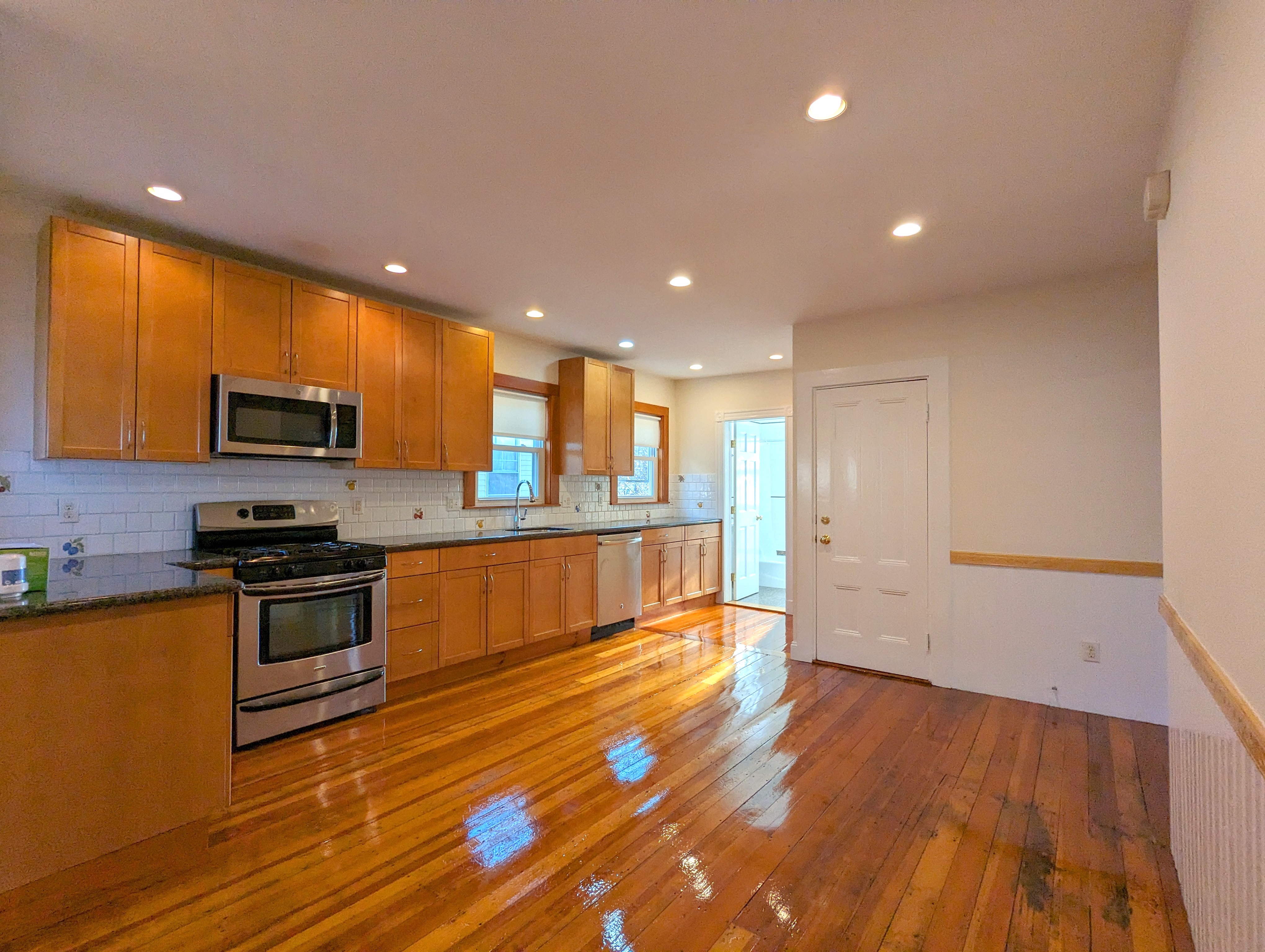 36 Orchard St, Medford