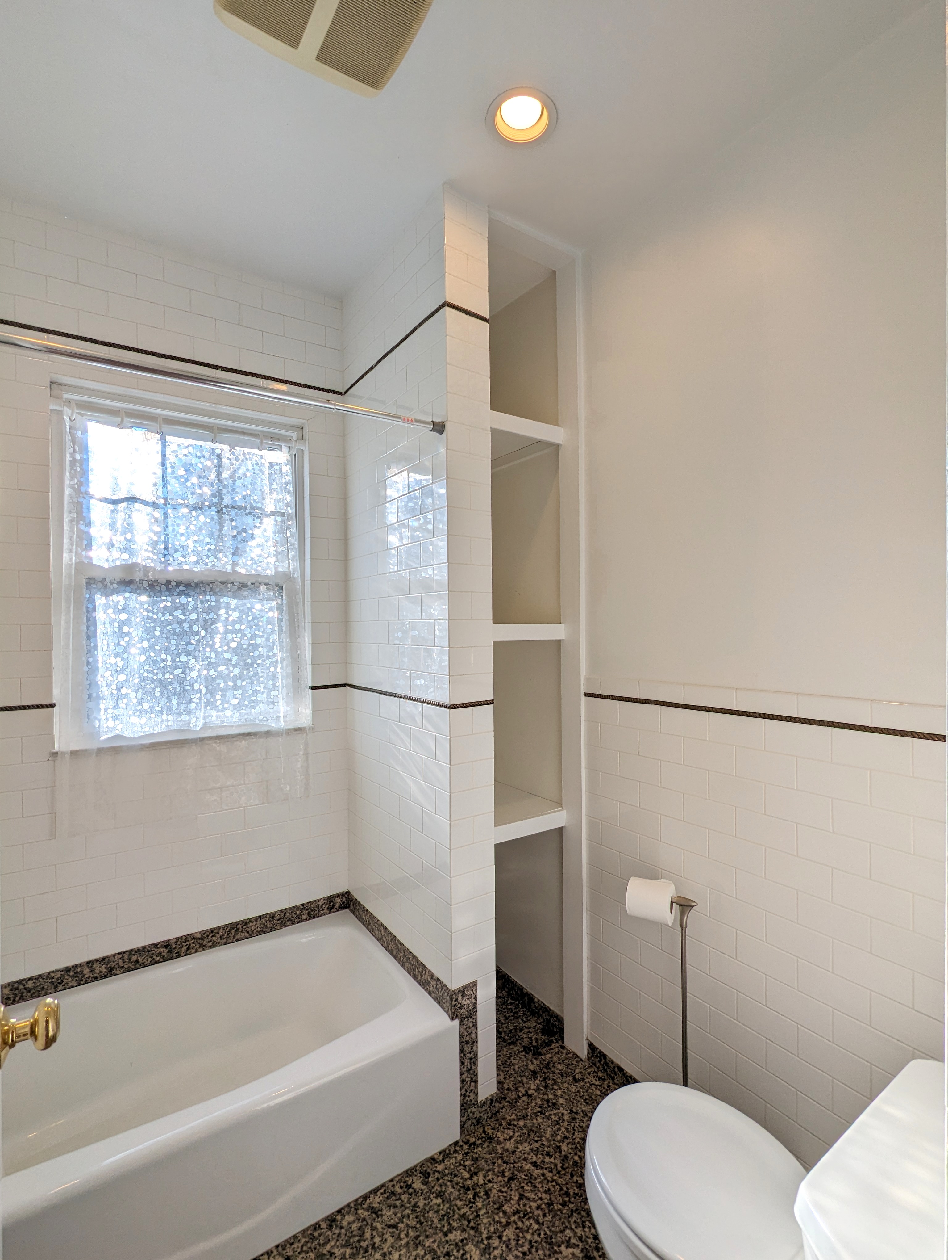 36 Orchard St, Medford