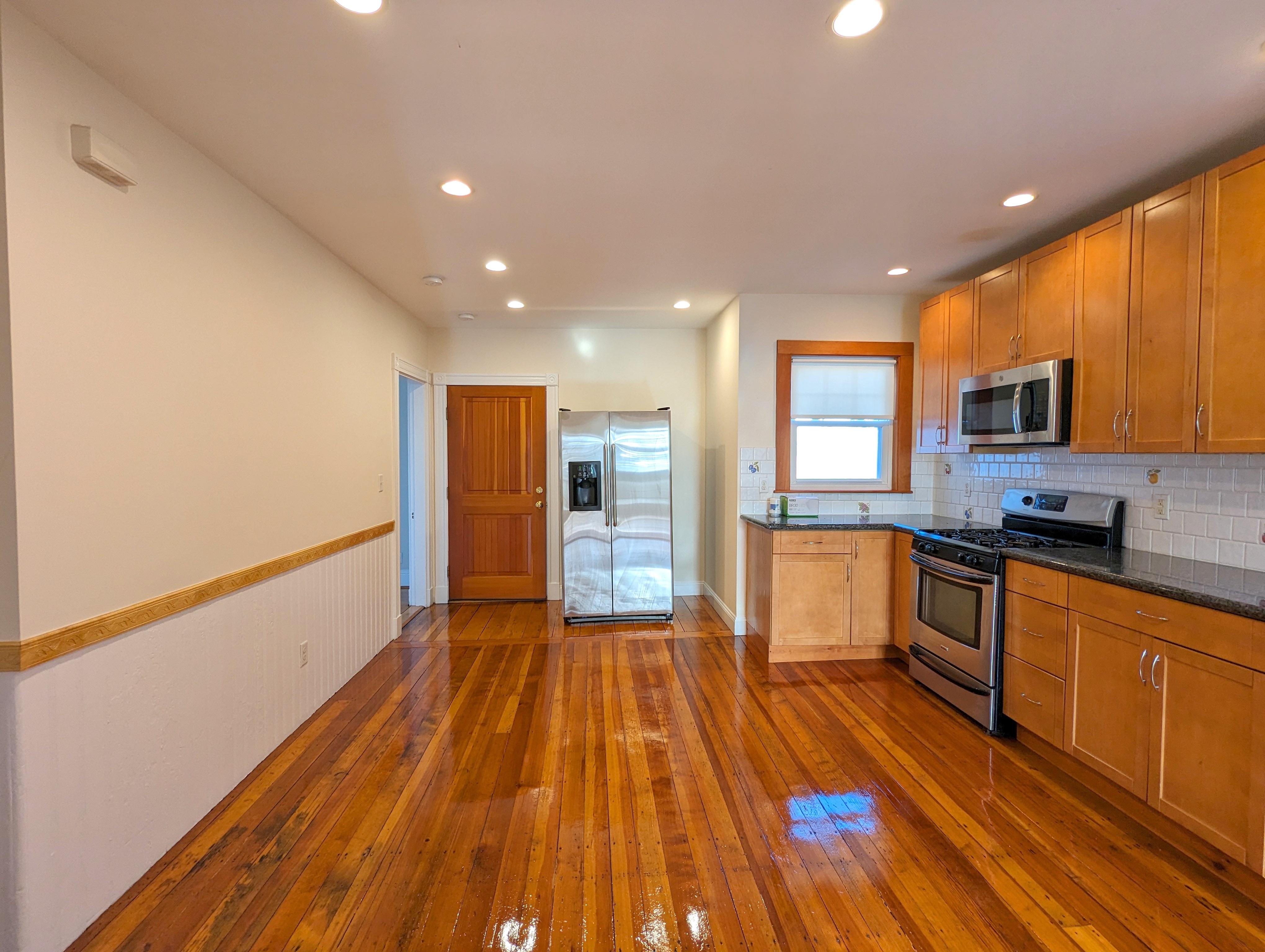 36 Orchard St, Medford