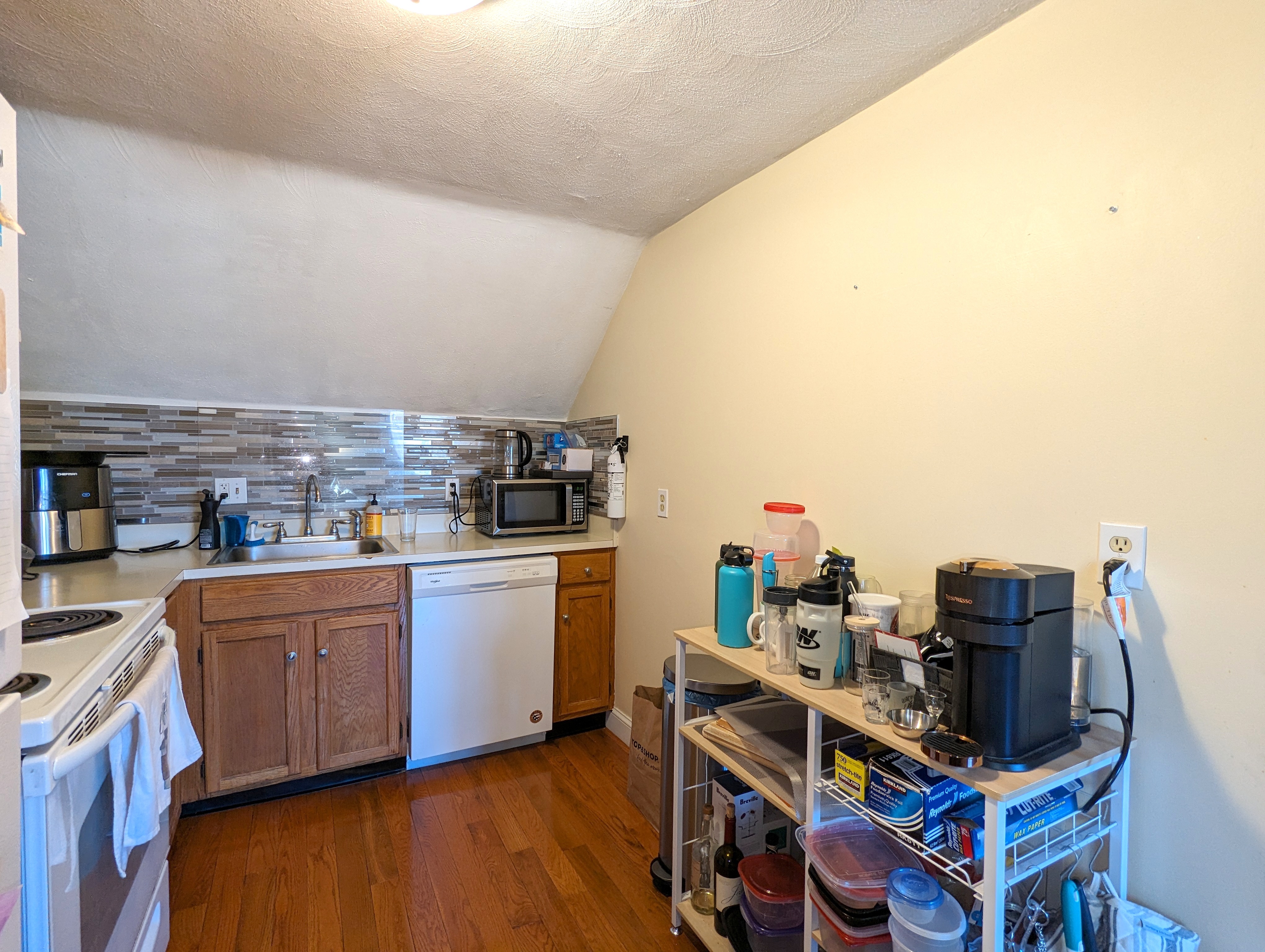 1 bed, 1 bath apartment for rent at 74 Washington St Unit 5, Malden — photo 6 of 15