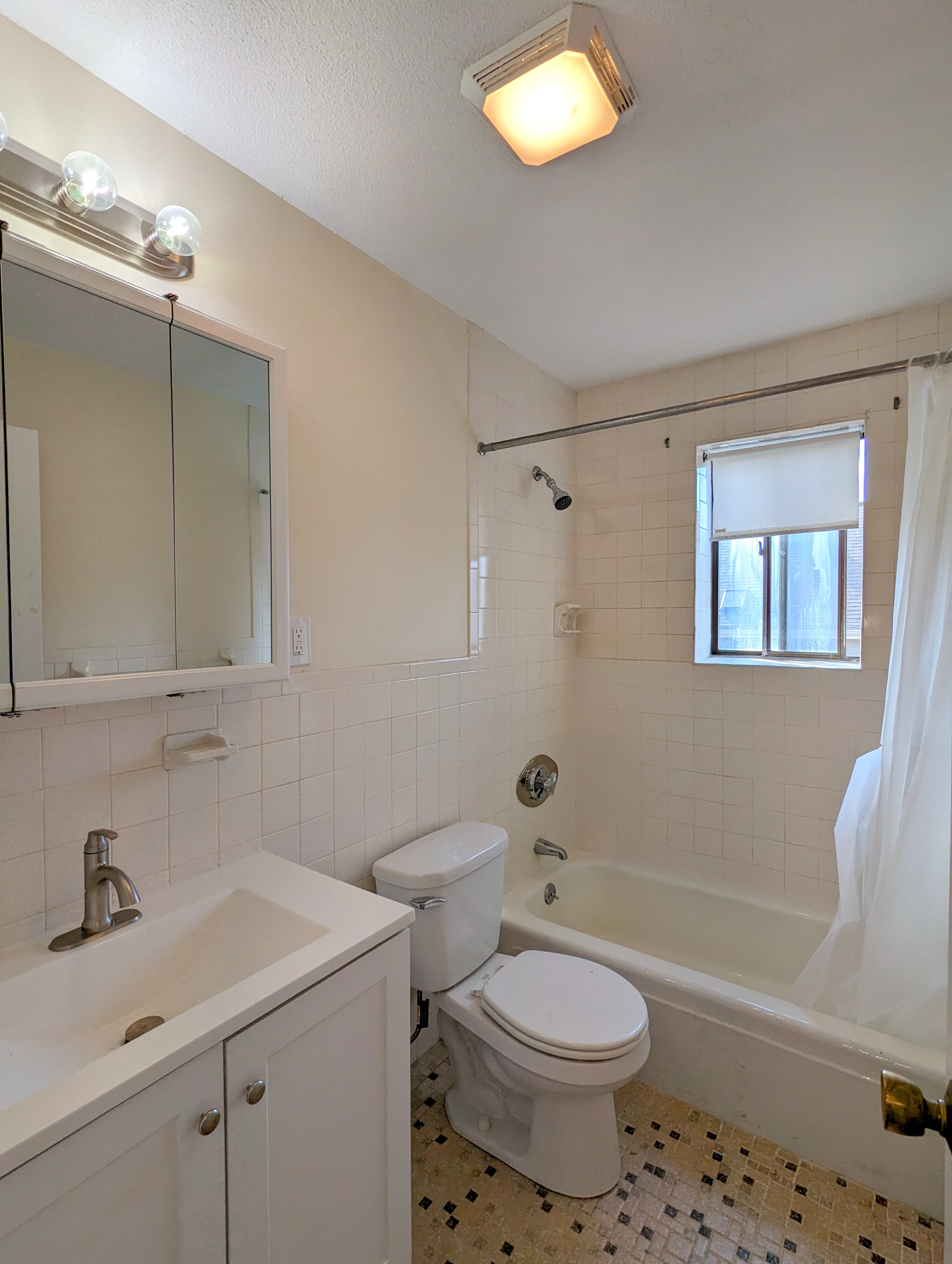1 bed, 1 bath apartment for rent at 12 Cameron Ave Unit 9, Teele Square — photo 8 of 10