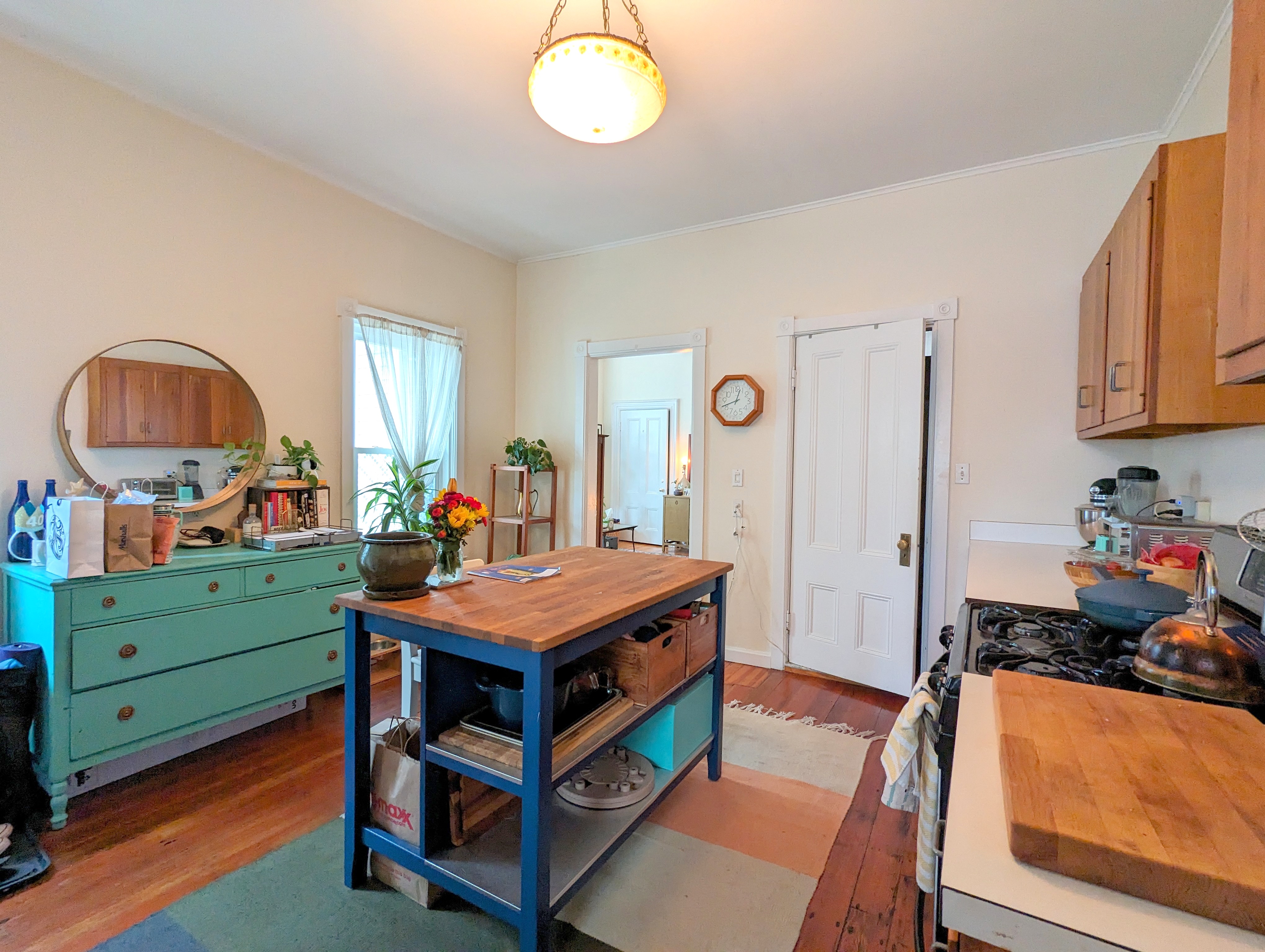 1 bed, 1 bath apartment for rent at 19 Howe St Unit 1, Winter Hill — photo 7 of 16