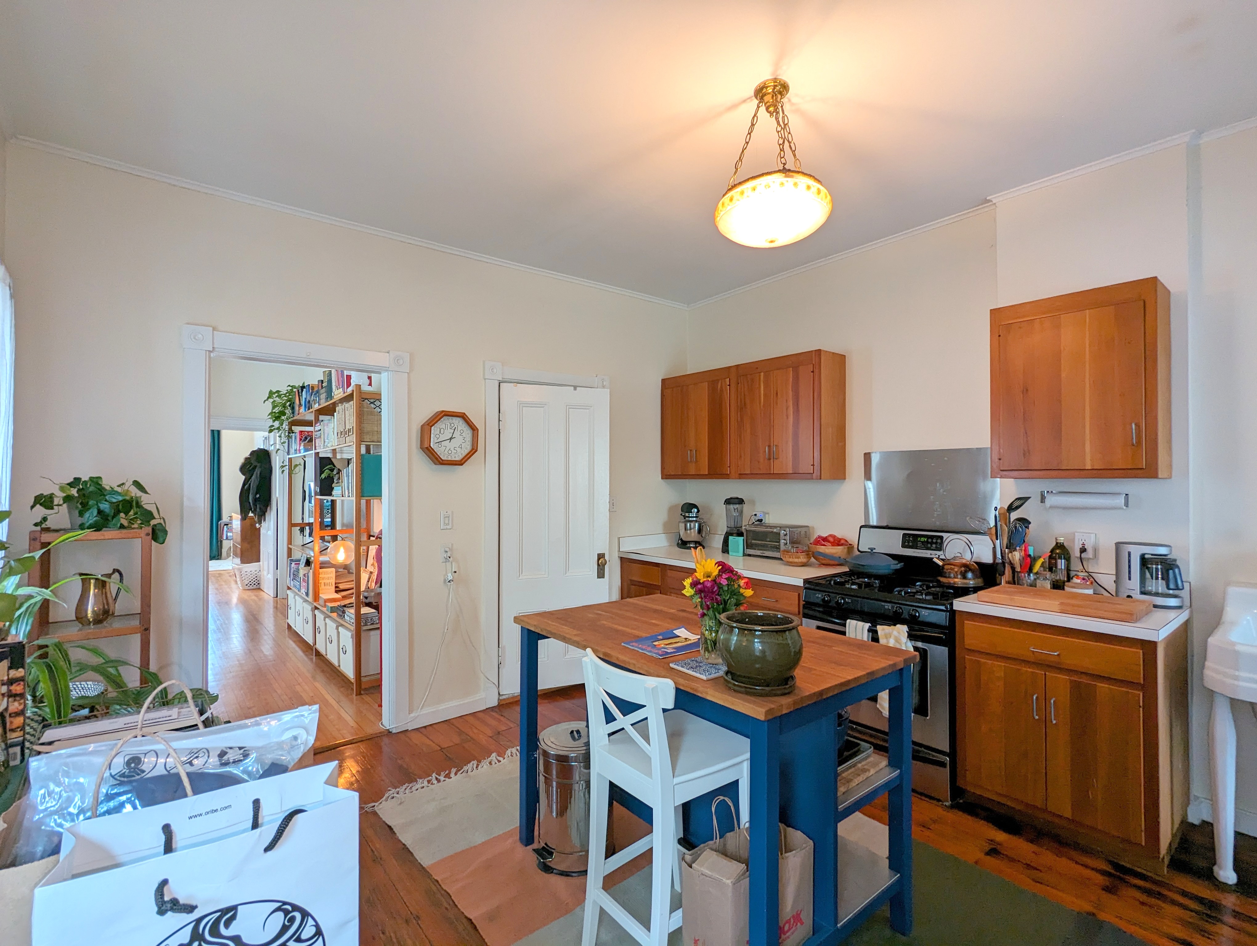 1 bed, 1 bath apartment for rent at 19 Howe St Unit 1, Winter Hill — photo 8 of 16