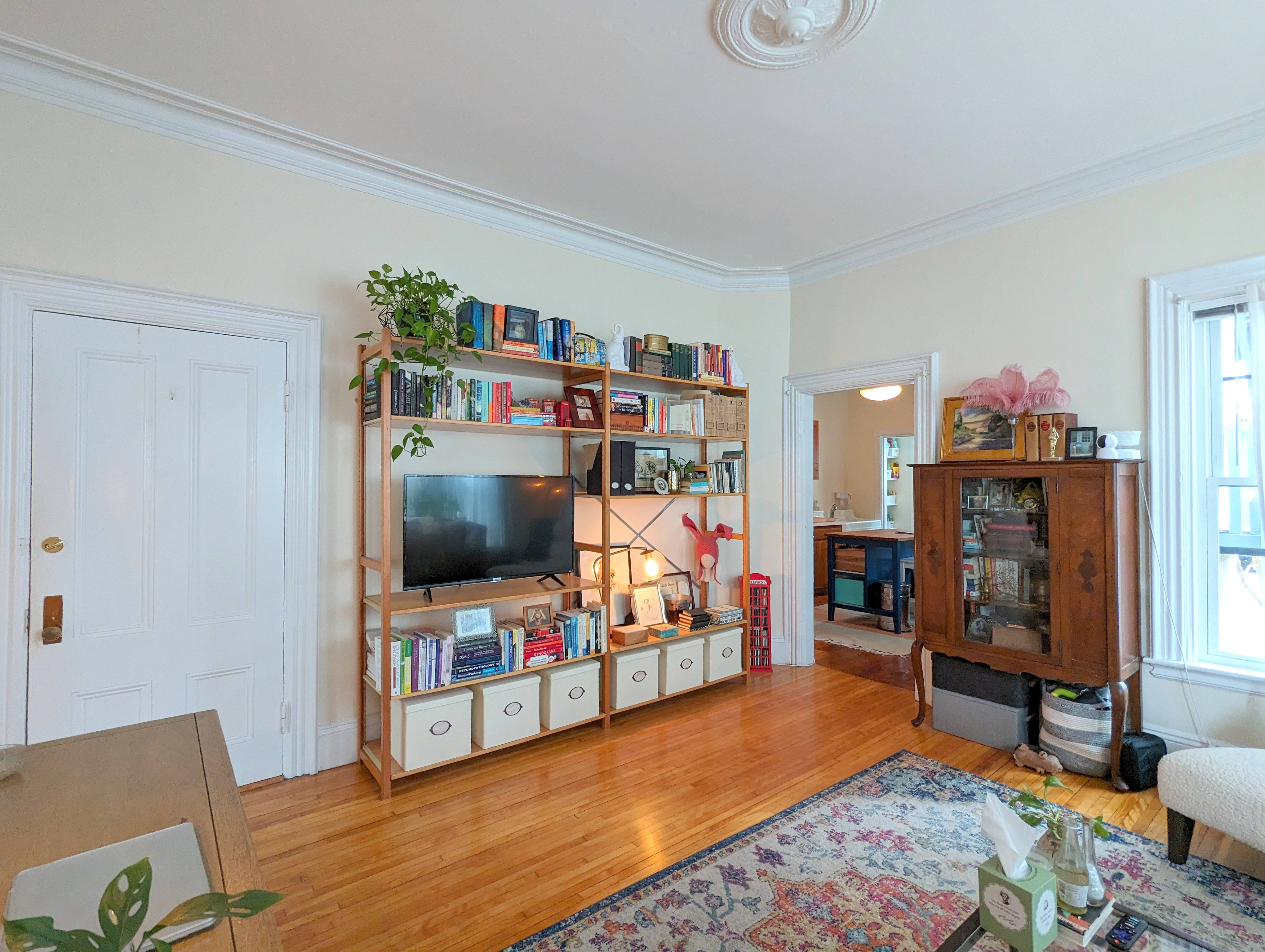 1 bed, 1 bath apartment for rent at 19 Howe St Unit 1, Winter Hill — photo 3 of 16