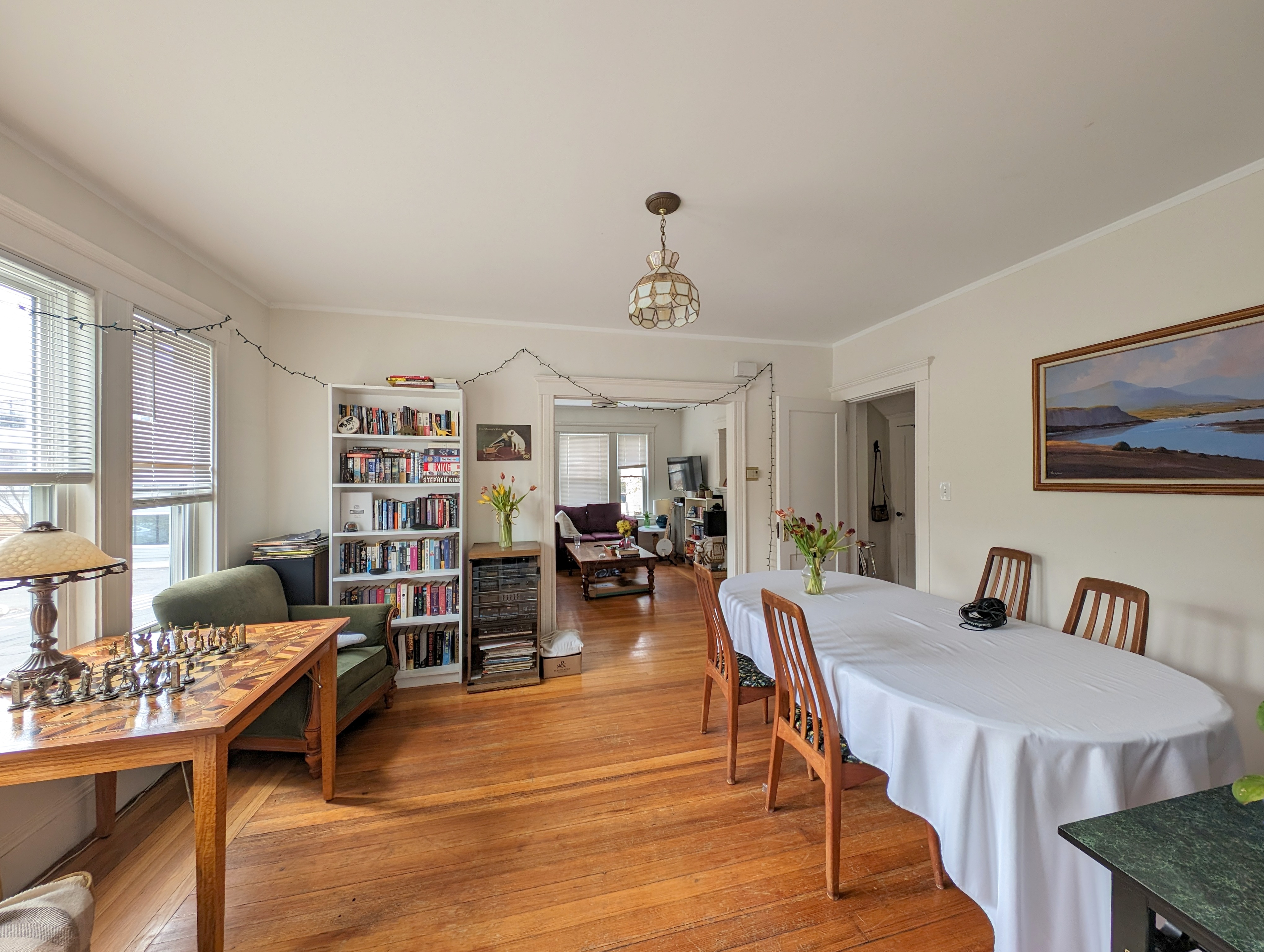 2.5 bed, 1 bath apartment for rent at 3 Russell Rd Unit 1, Teele Square — photo 3 of 20