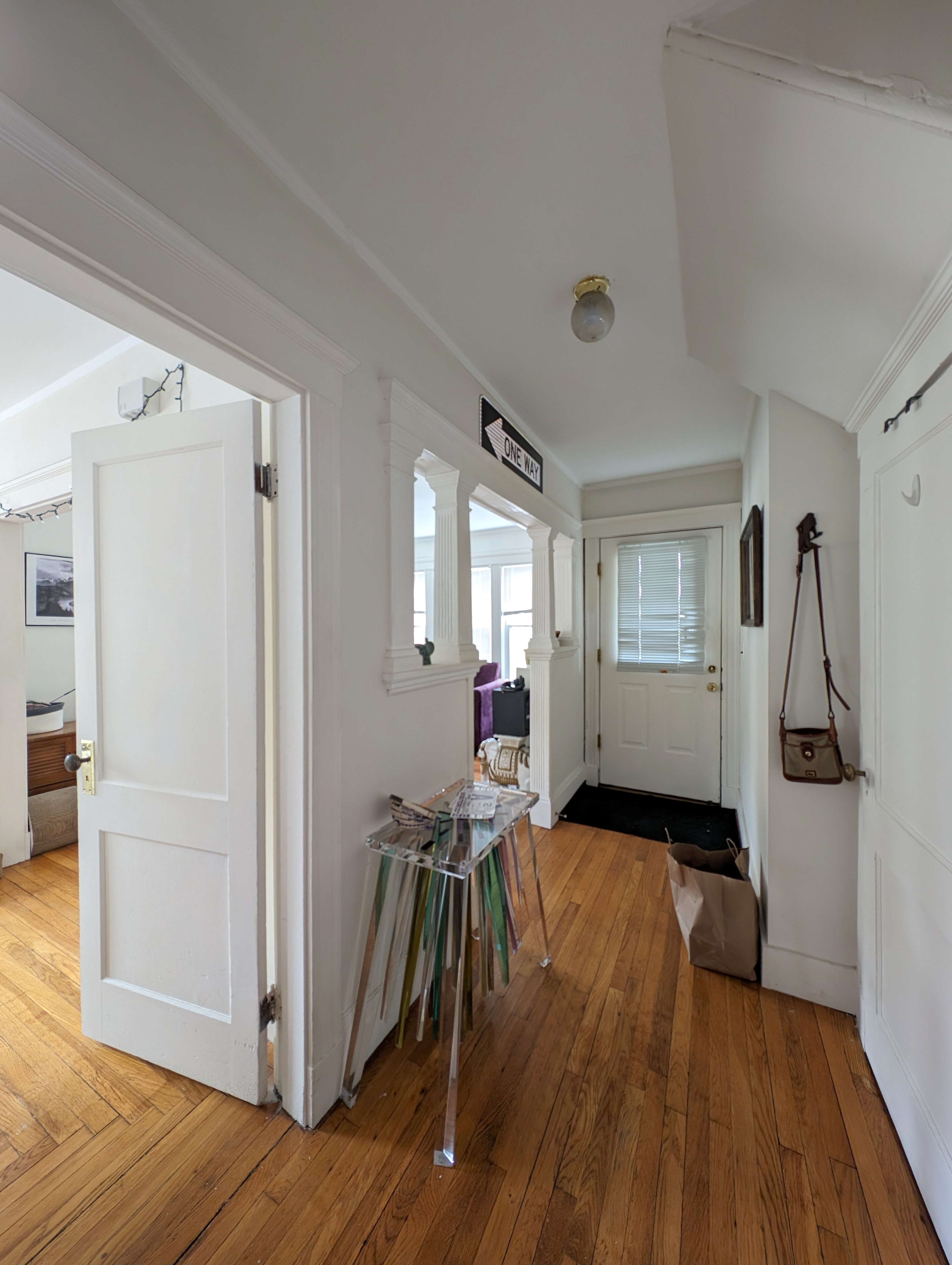 2.5 bed, 1 bath apartment for rent at 3 Russell Rd Unit 1, Teele Square — photo 2 of 20