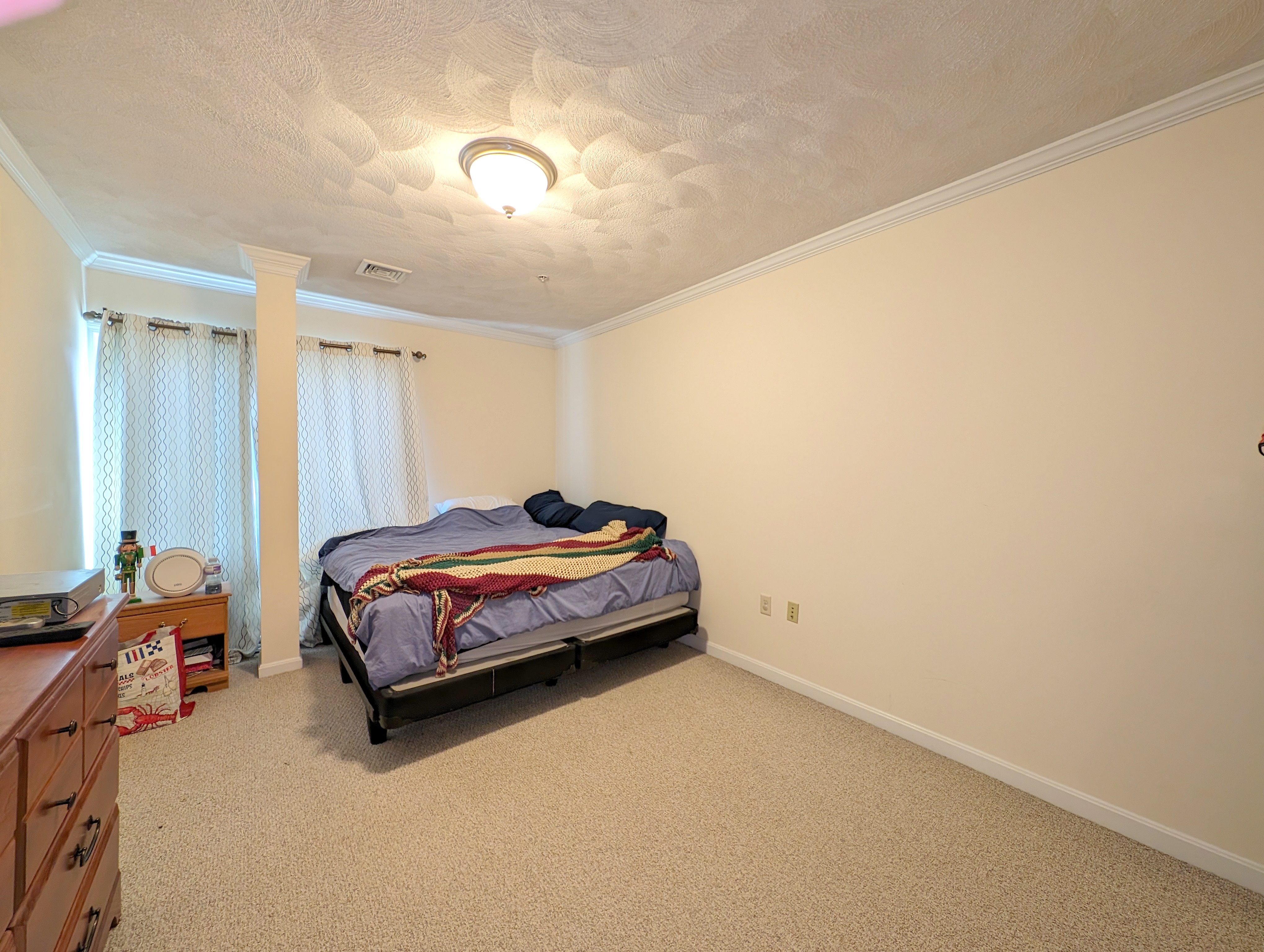 215 Harvard St, South Medford