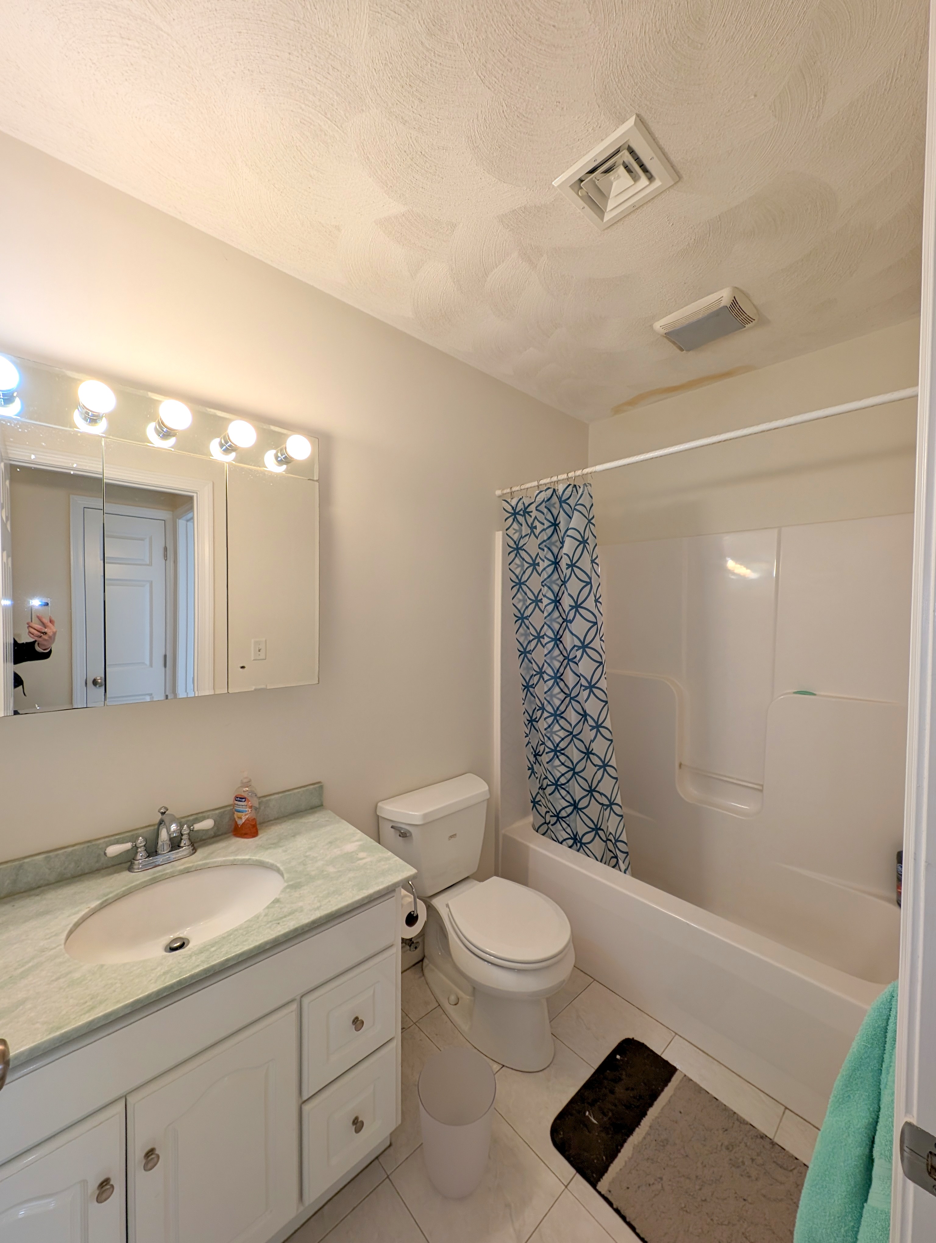 215 Harvard St, South Medford