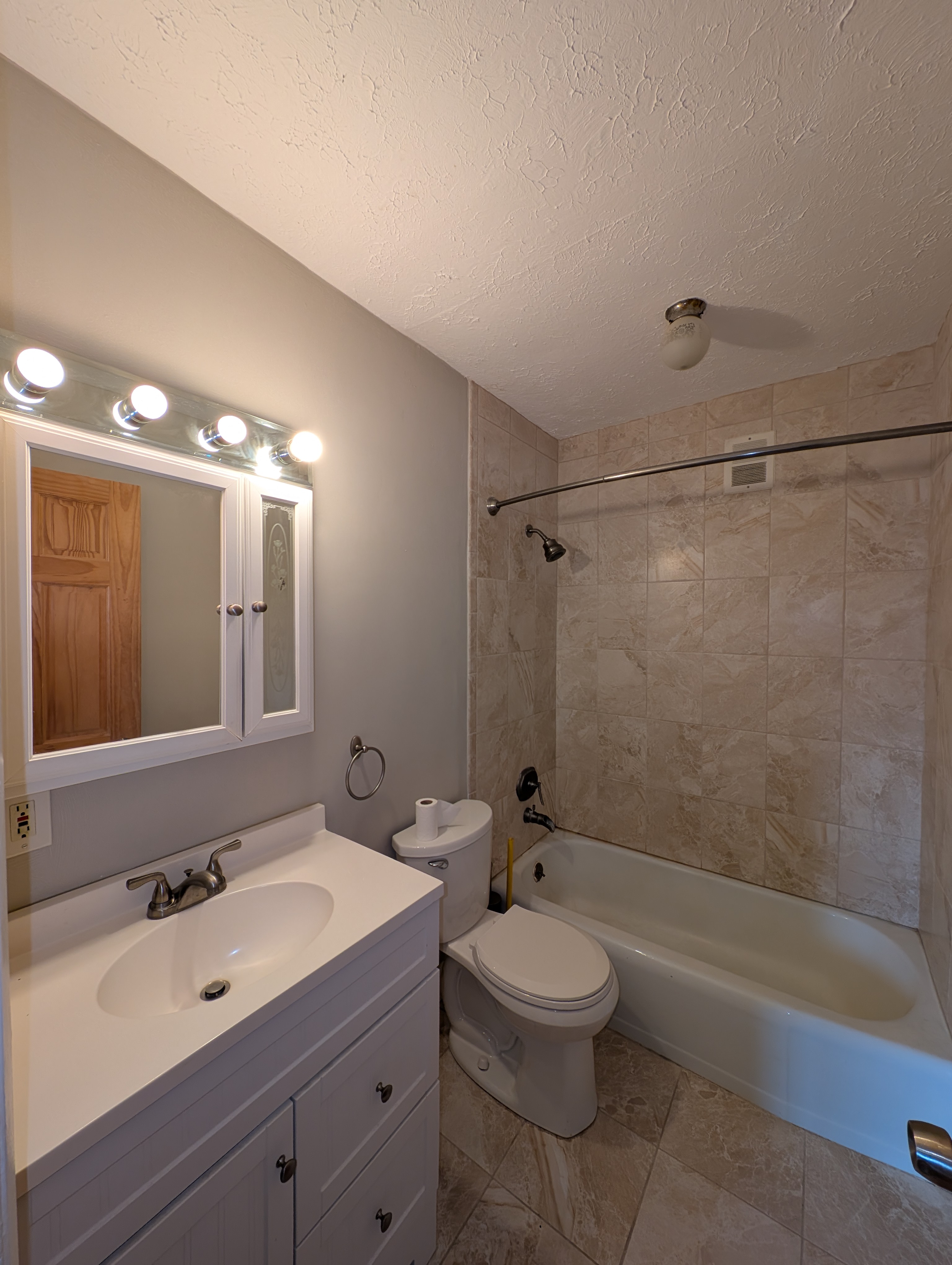 19 Arizona Ter, Arlington