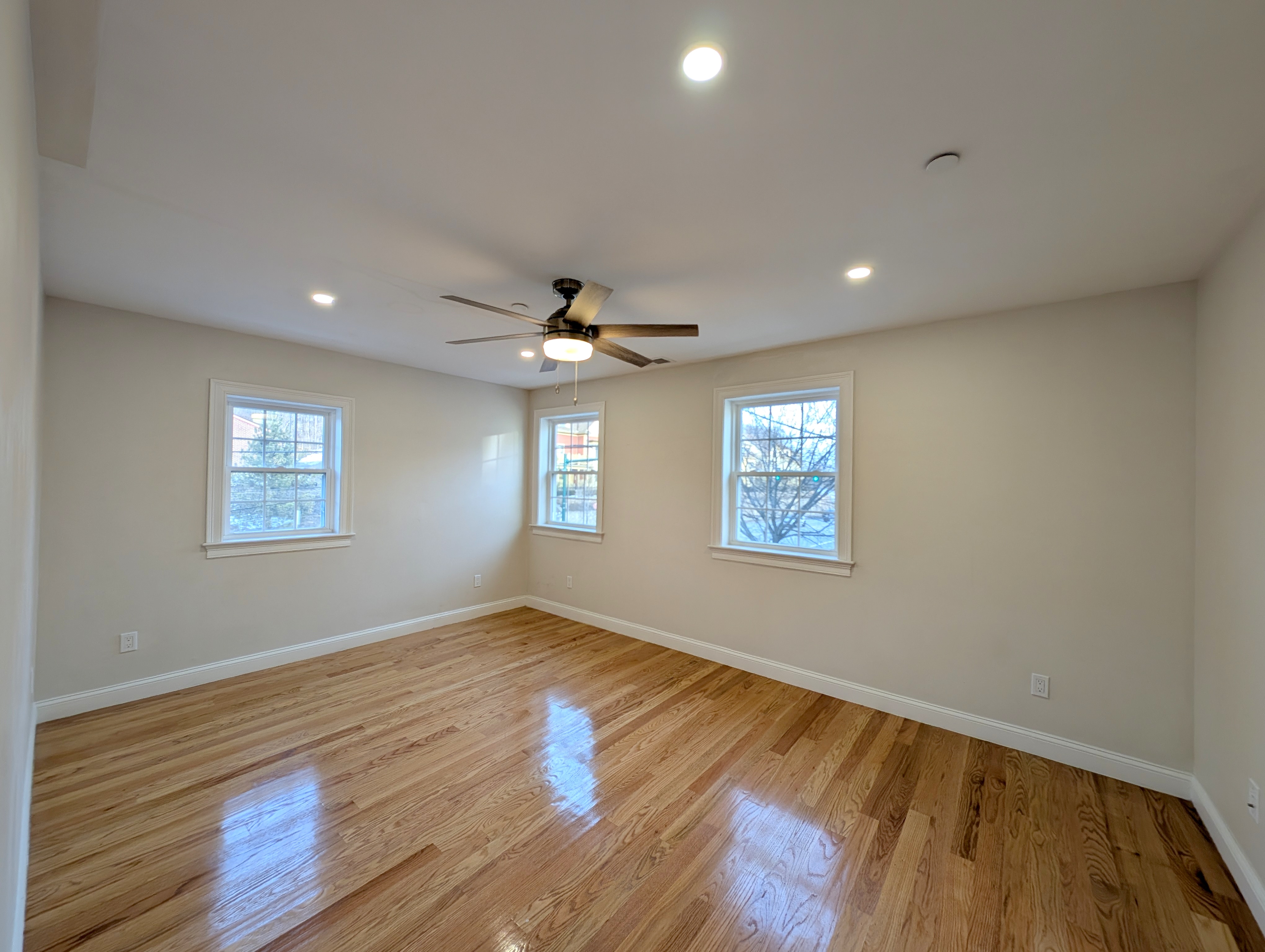 628 Trapelo Rd, Belmont