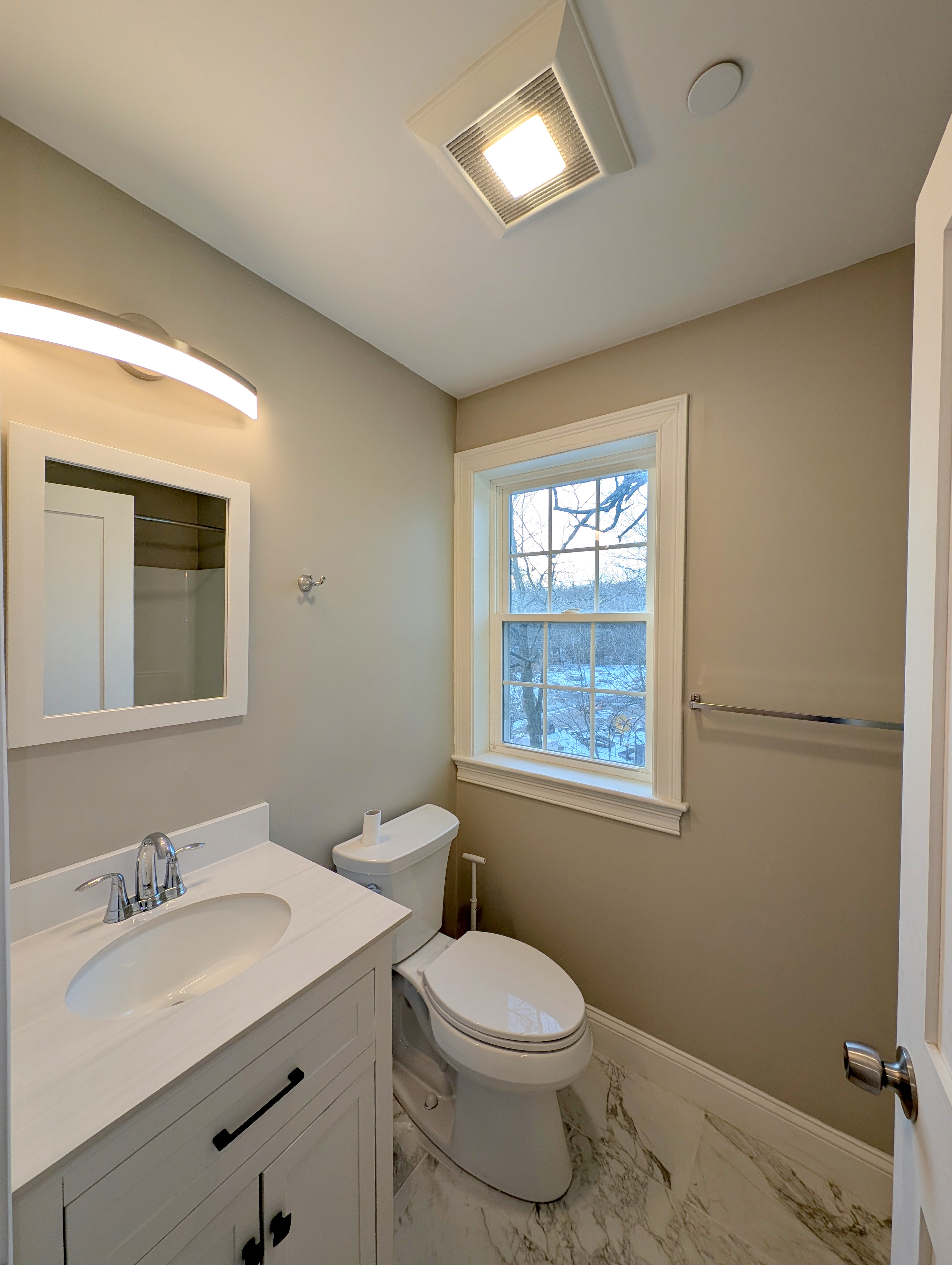 628 Trapelo Rd, Belmont