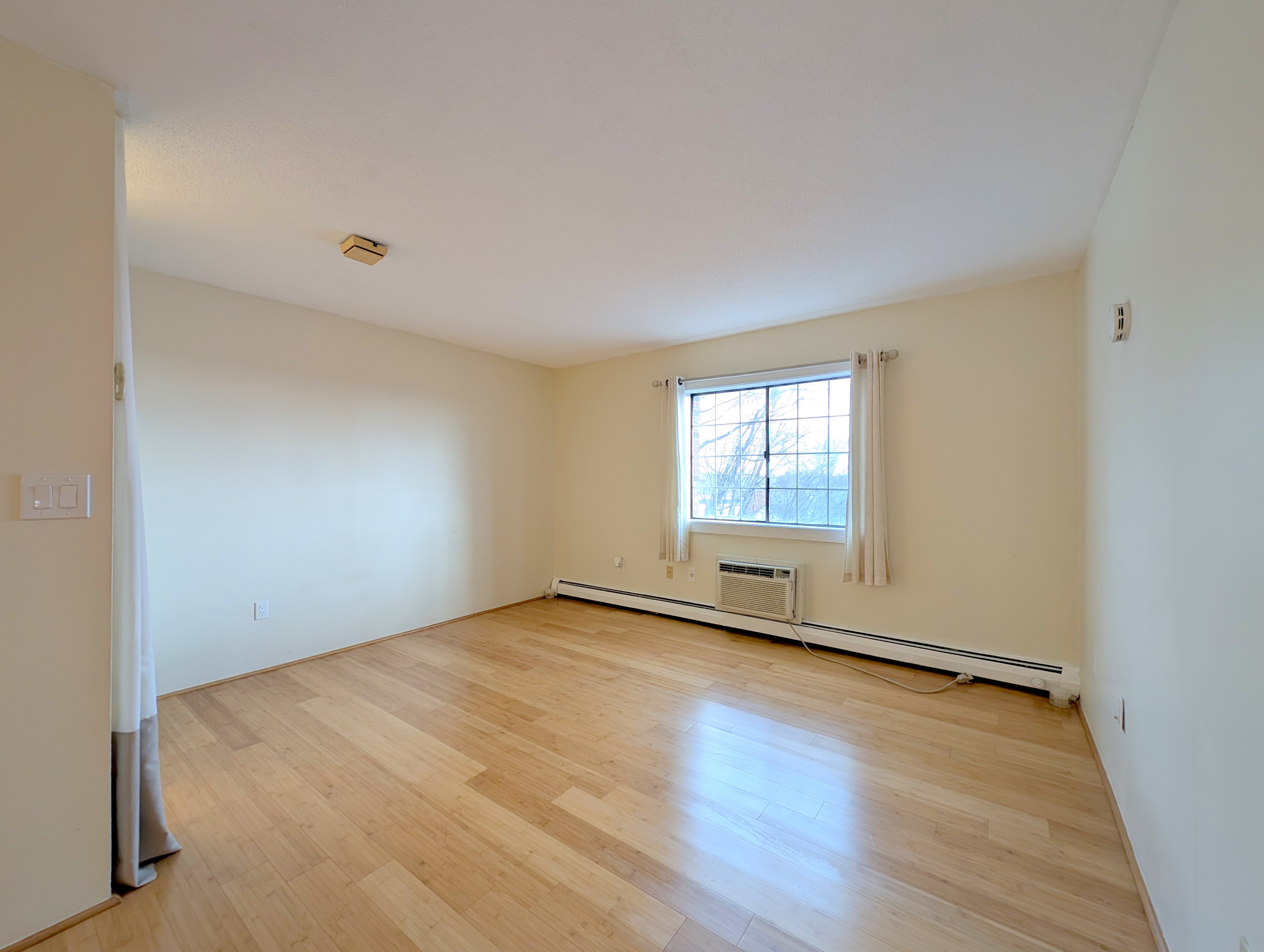 474 Broadway, Magoun Square