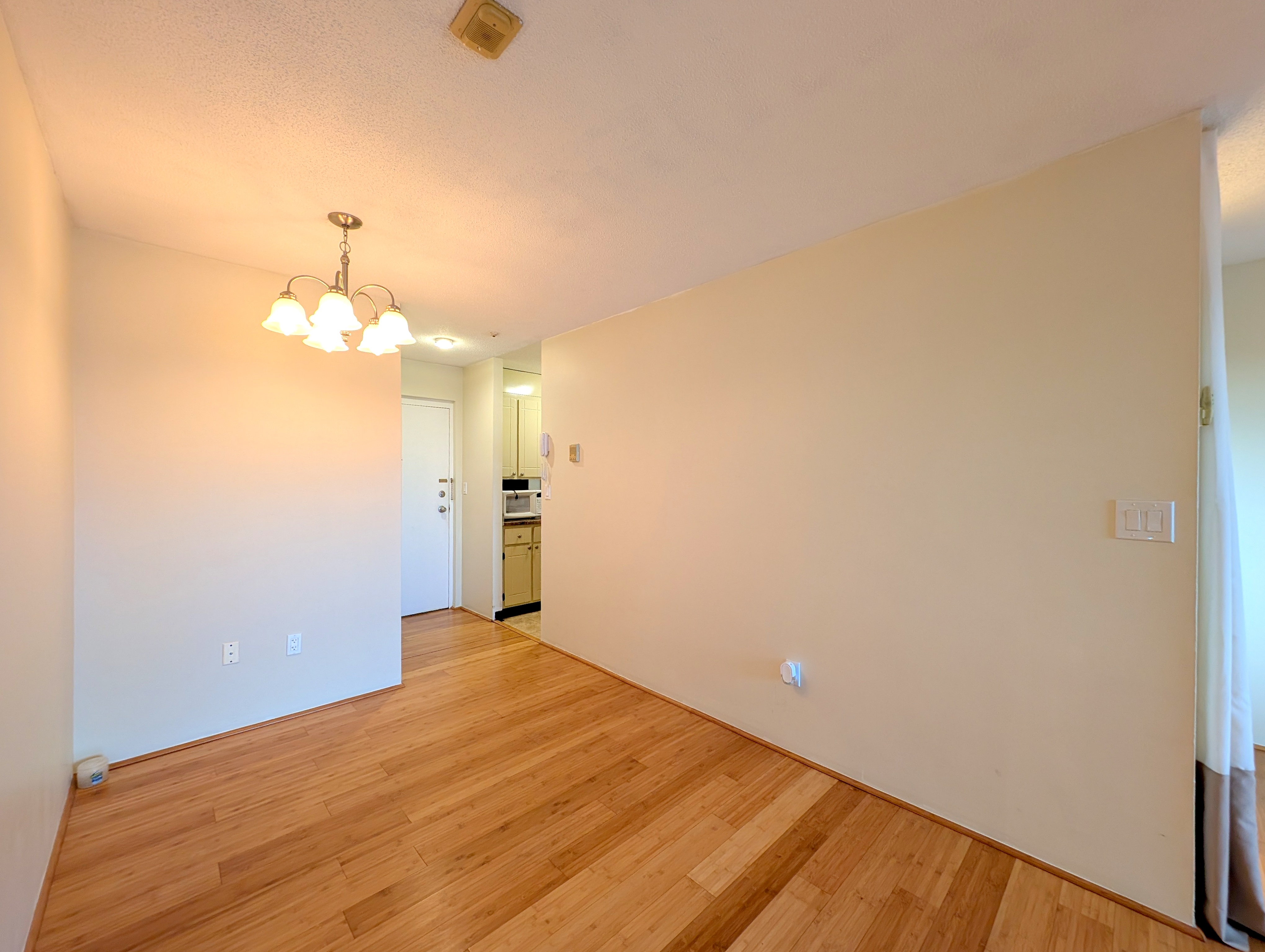 474 Broadway, Magoun Square