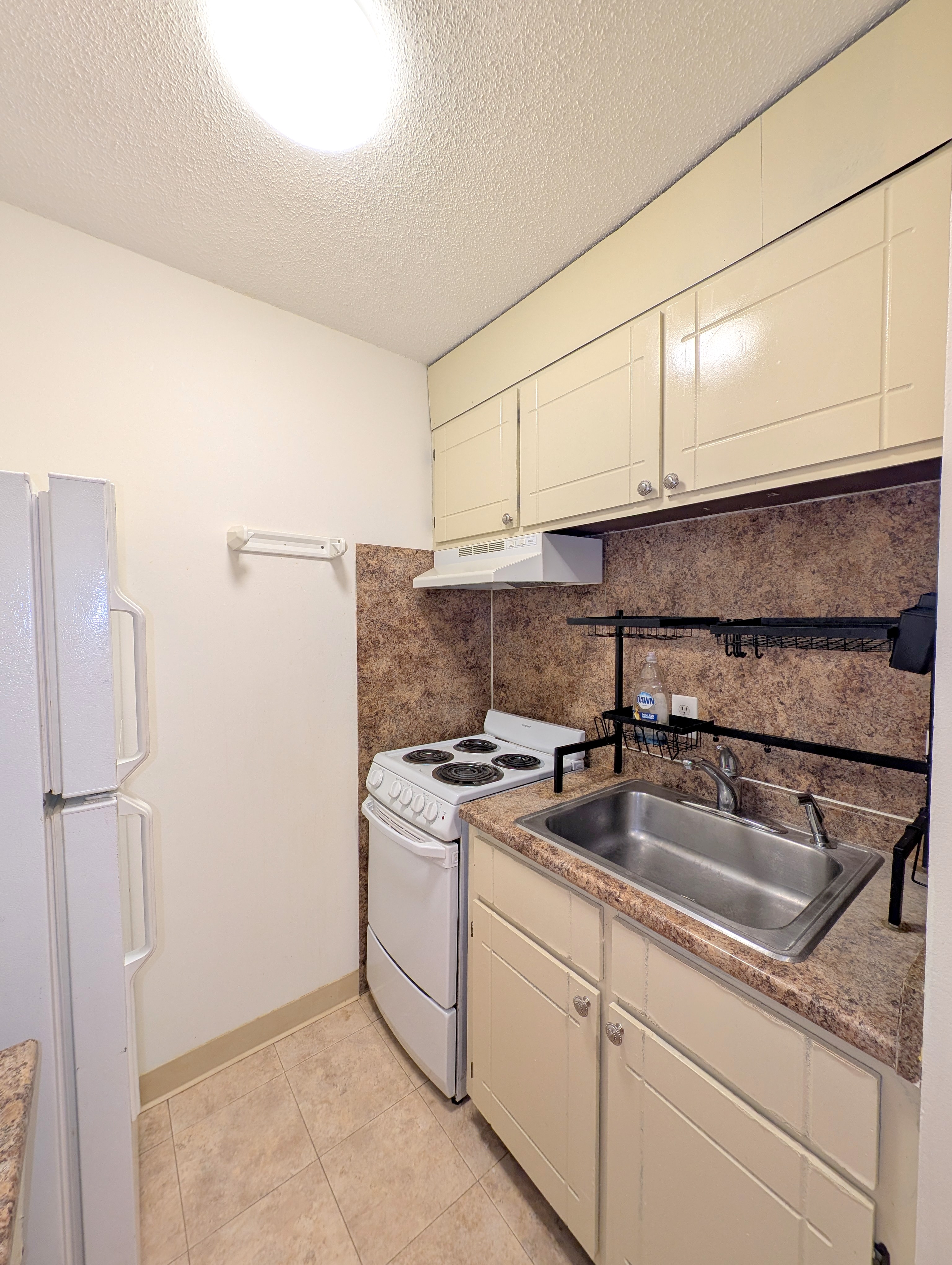 474 Broadway, Magoun Square