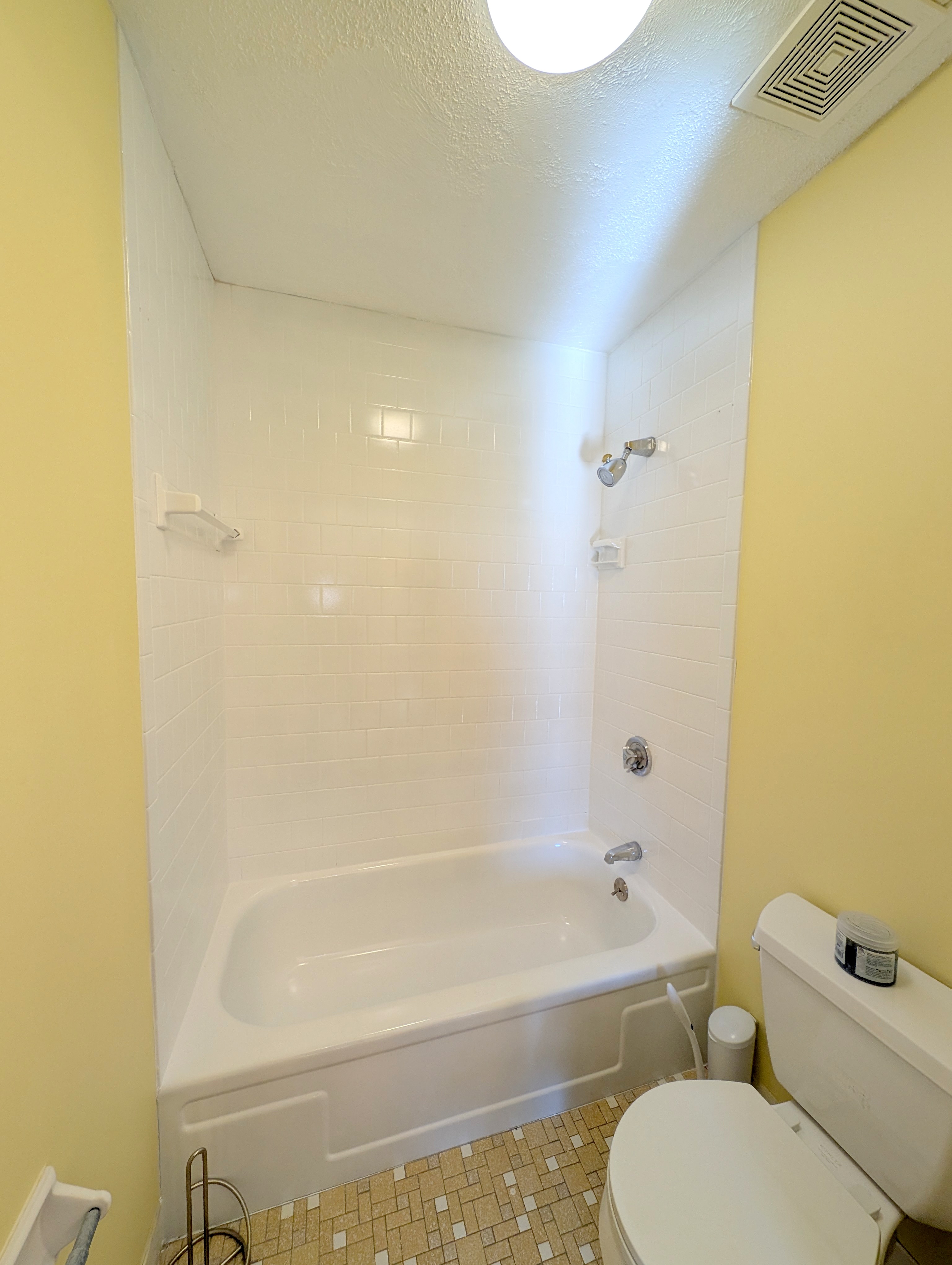 474 Broadway, Magoun Square