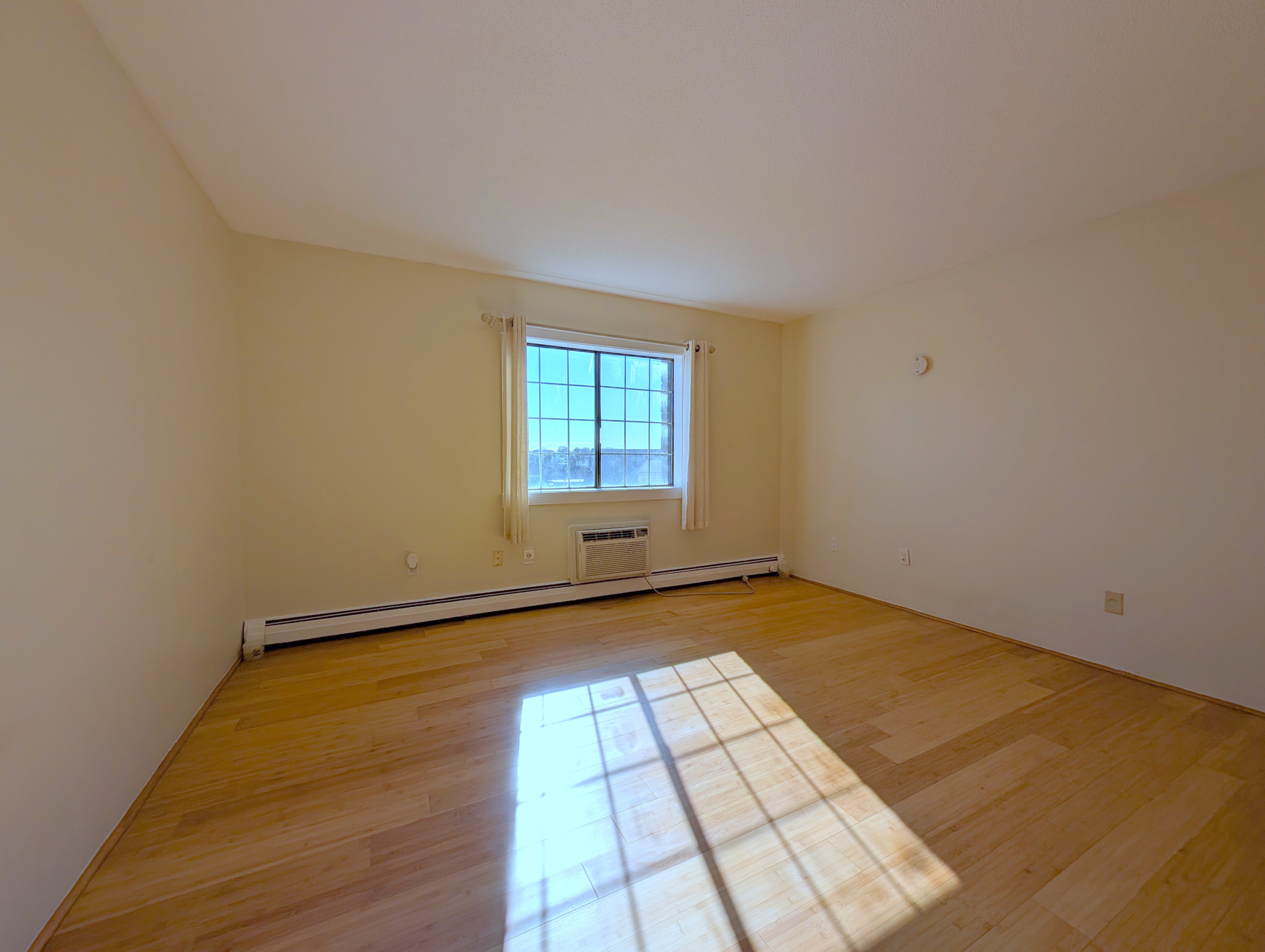 474 Broadway, Magoun Square