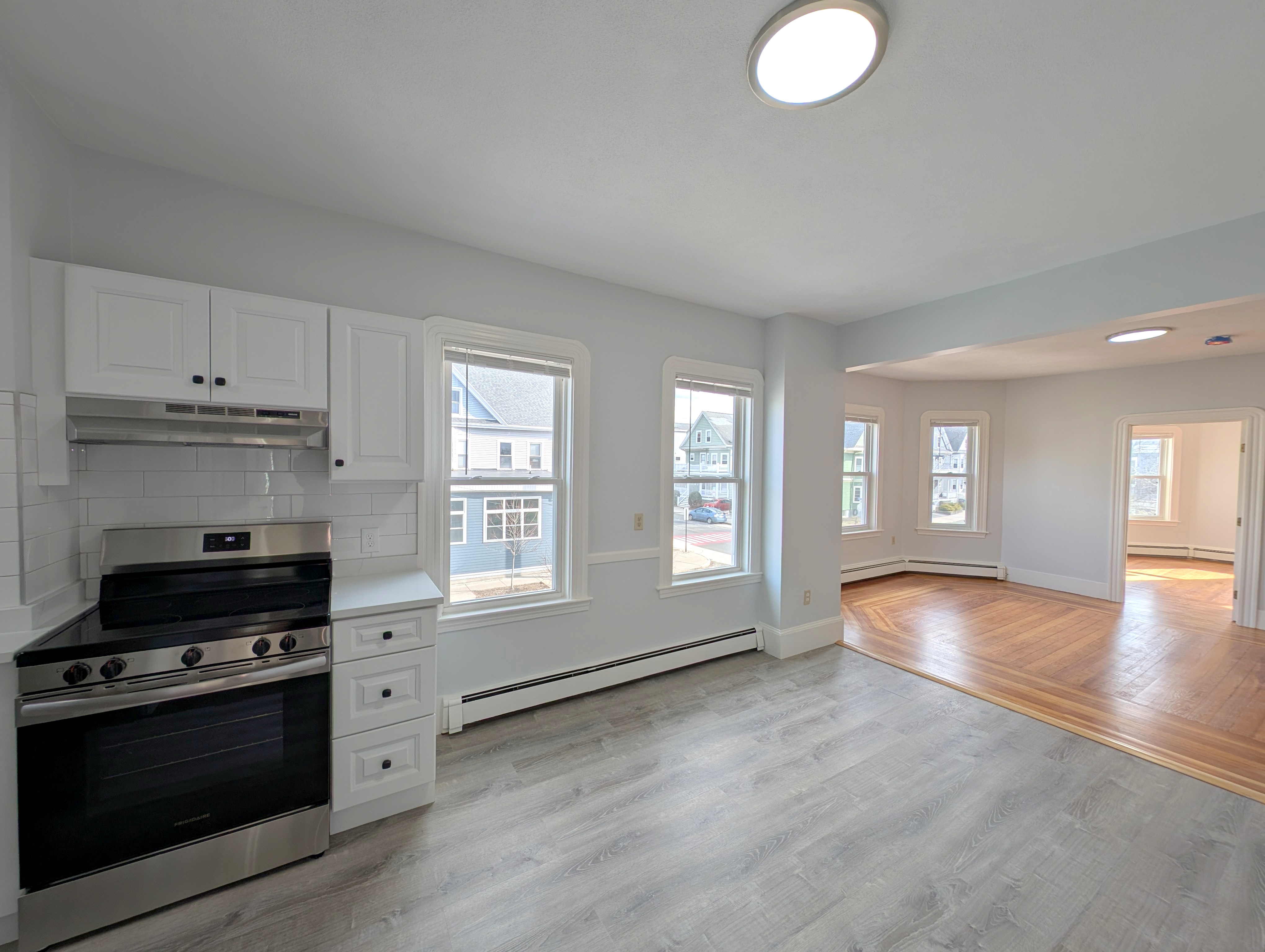 325 Highland Ave, Powder House Square