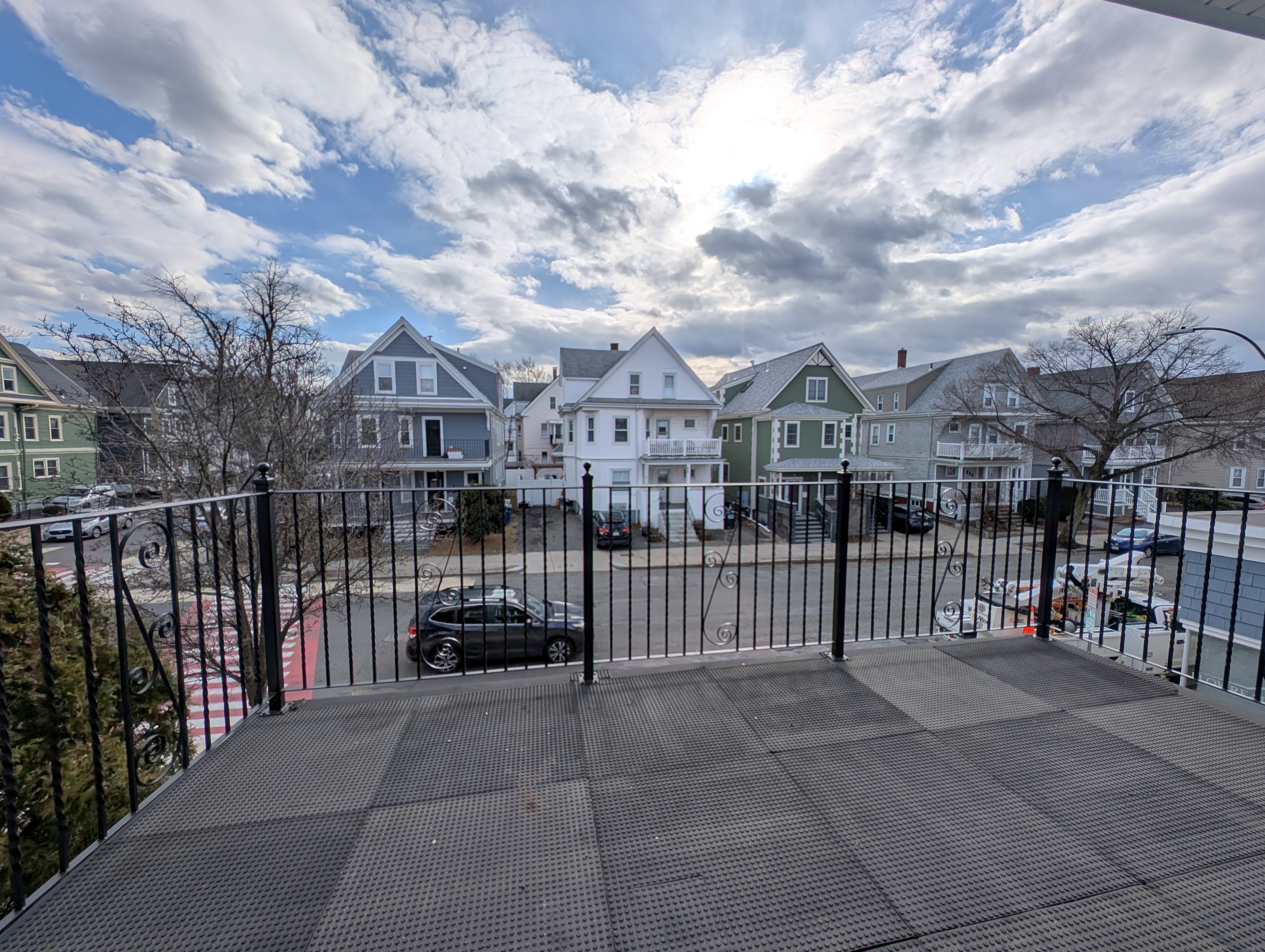 325 Highland Ave, Powder House Square