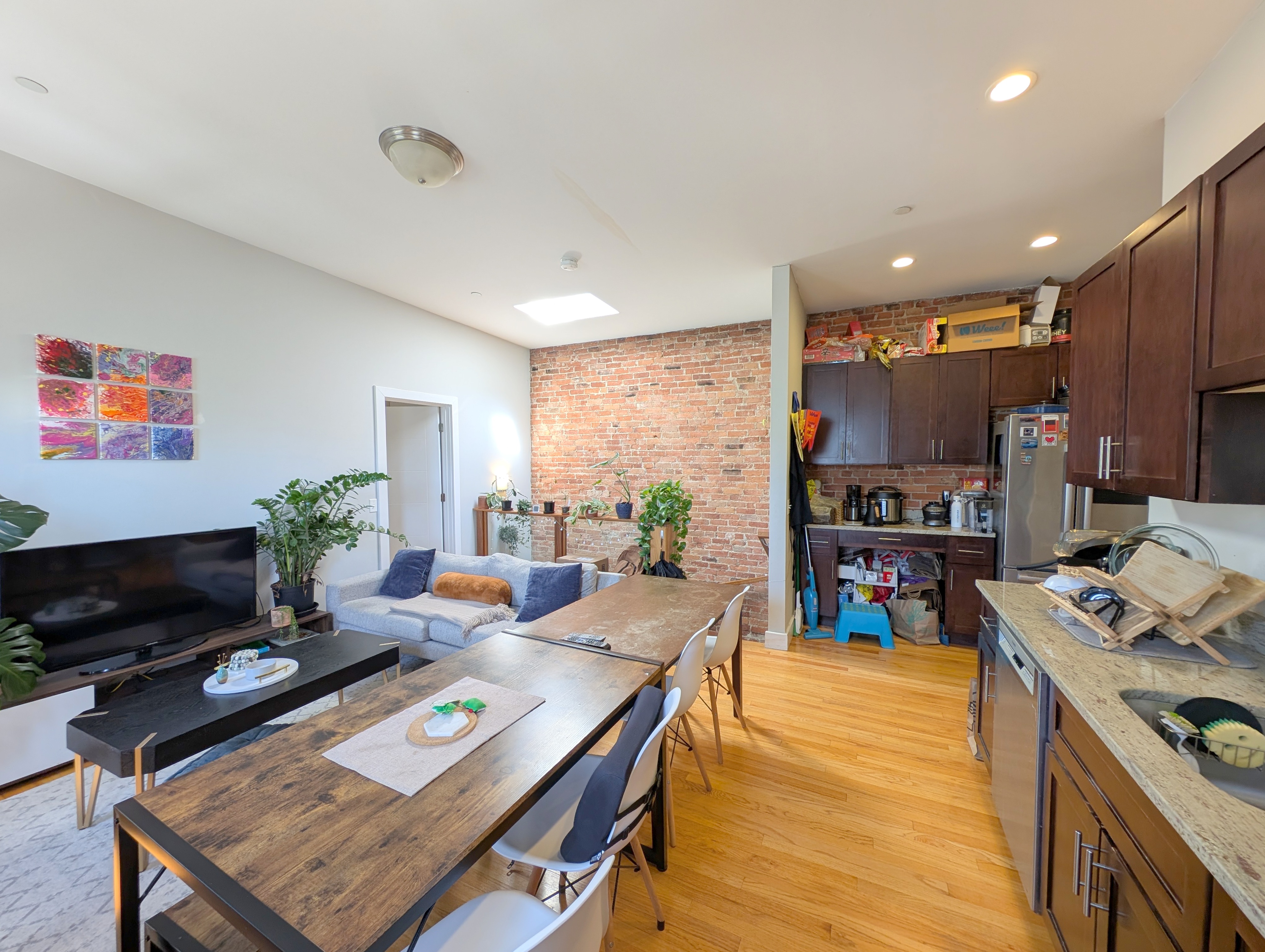 308 Western Ave, Riverside