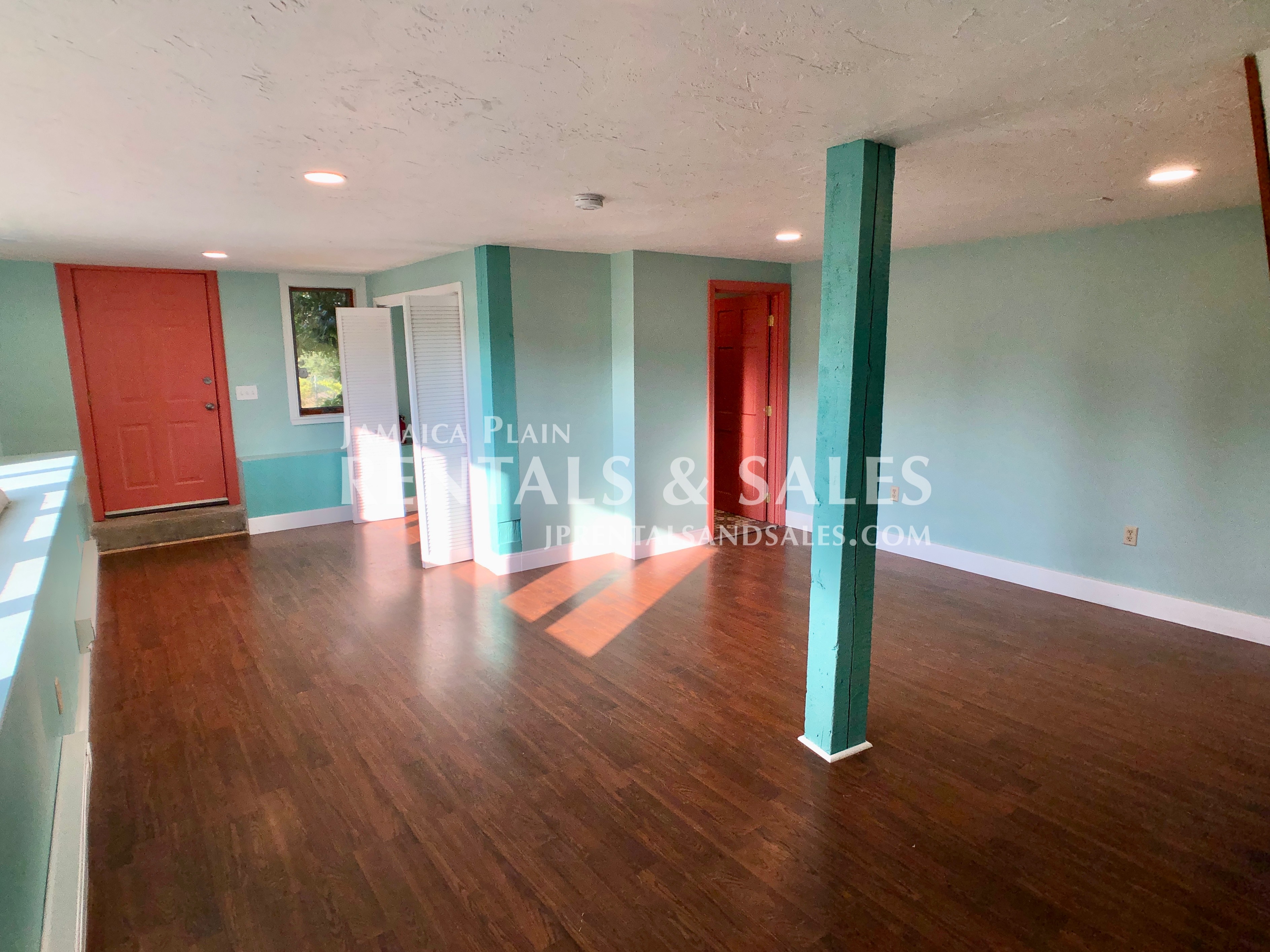 1 bed, 1 bath apartment for rent at 87 Child St Unit C, Hyde Park — photo 7 of 16