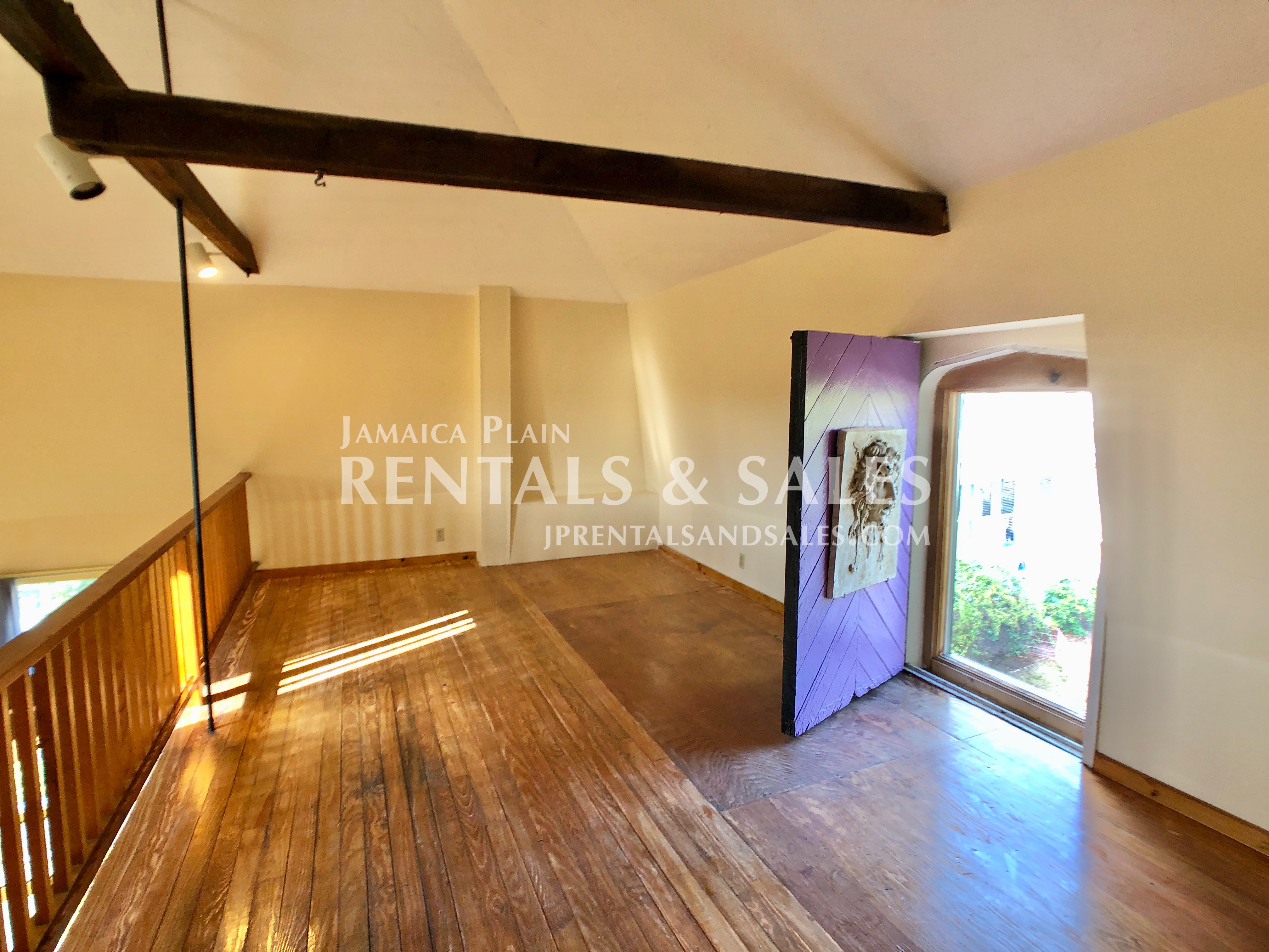 1 bed, 1 bath apartment for rent at 87 Child St Unit C, Hyde Park — photo 11 of 16