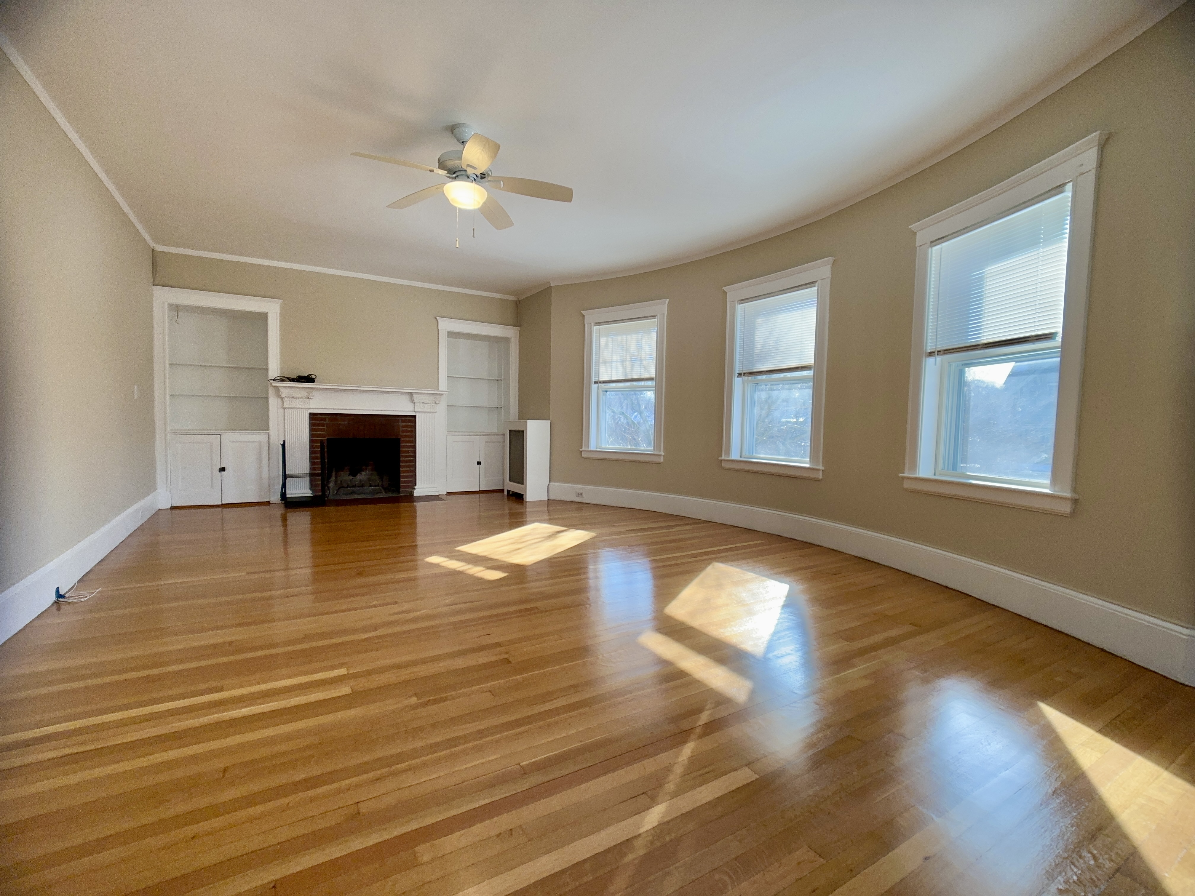 2 bed, 1 bath apartment for rent at 39 Pond St Unit 2, Jamaica Plain — photo 2 of 15