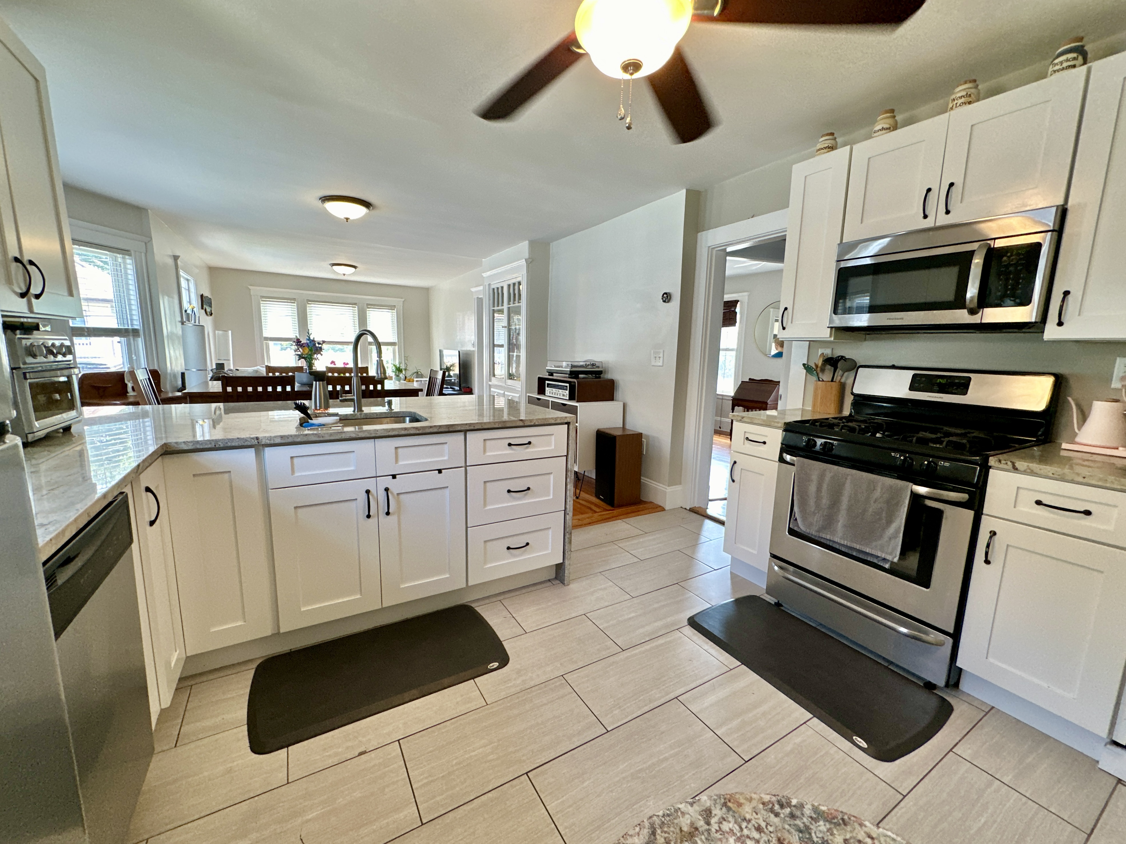 2.5 bed, 1 bath apartment for rent at 17 Lesher St Unit 1, Roslindale — photo 8 of 17