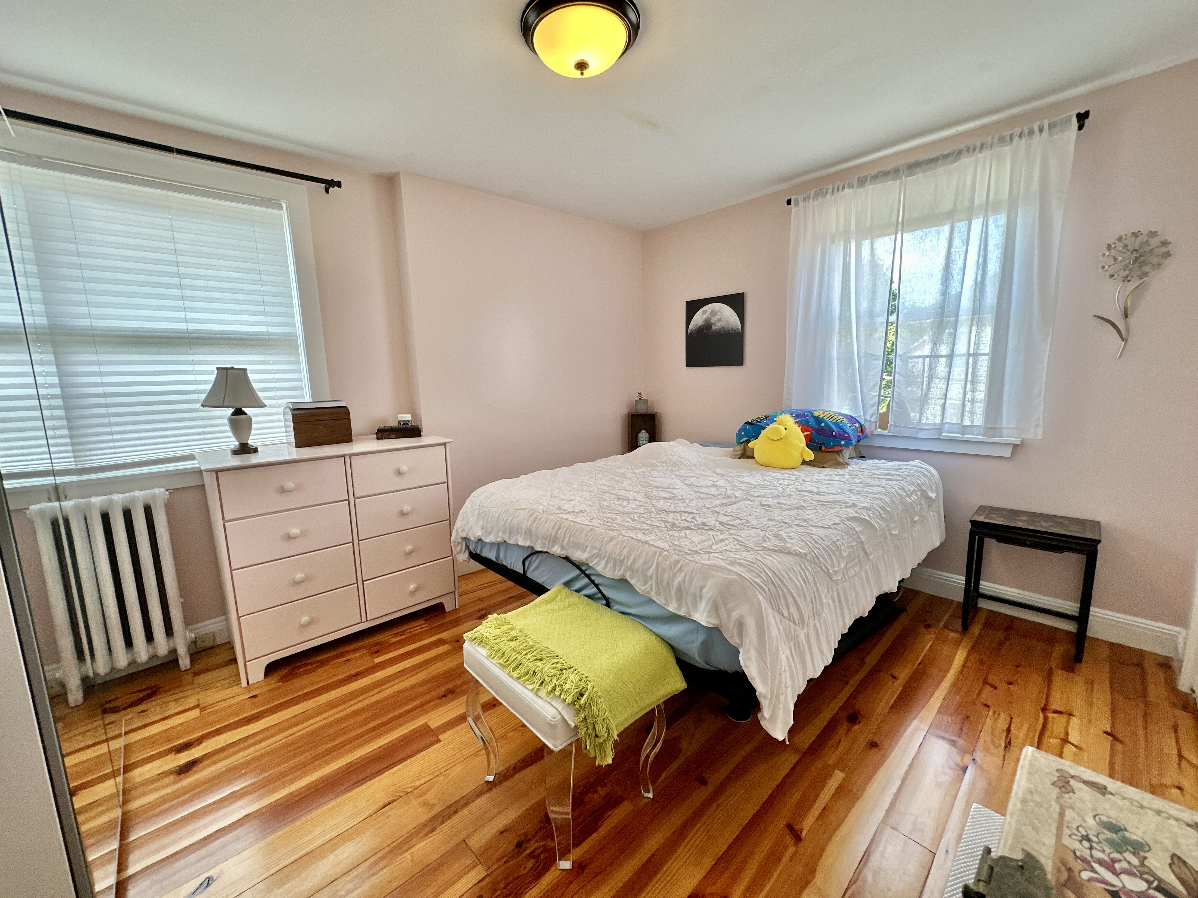 2.5 bed, 1 bath apartment for rent at 17 Lesher St Unit 1, Roslindale — photo 9 of 17
