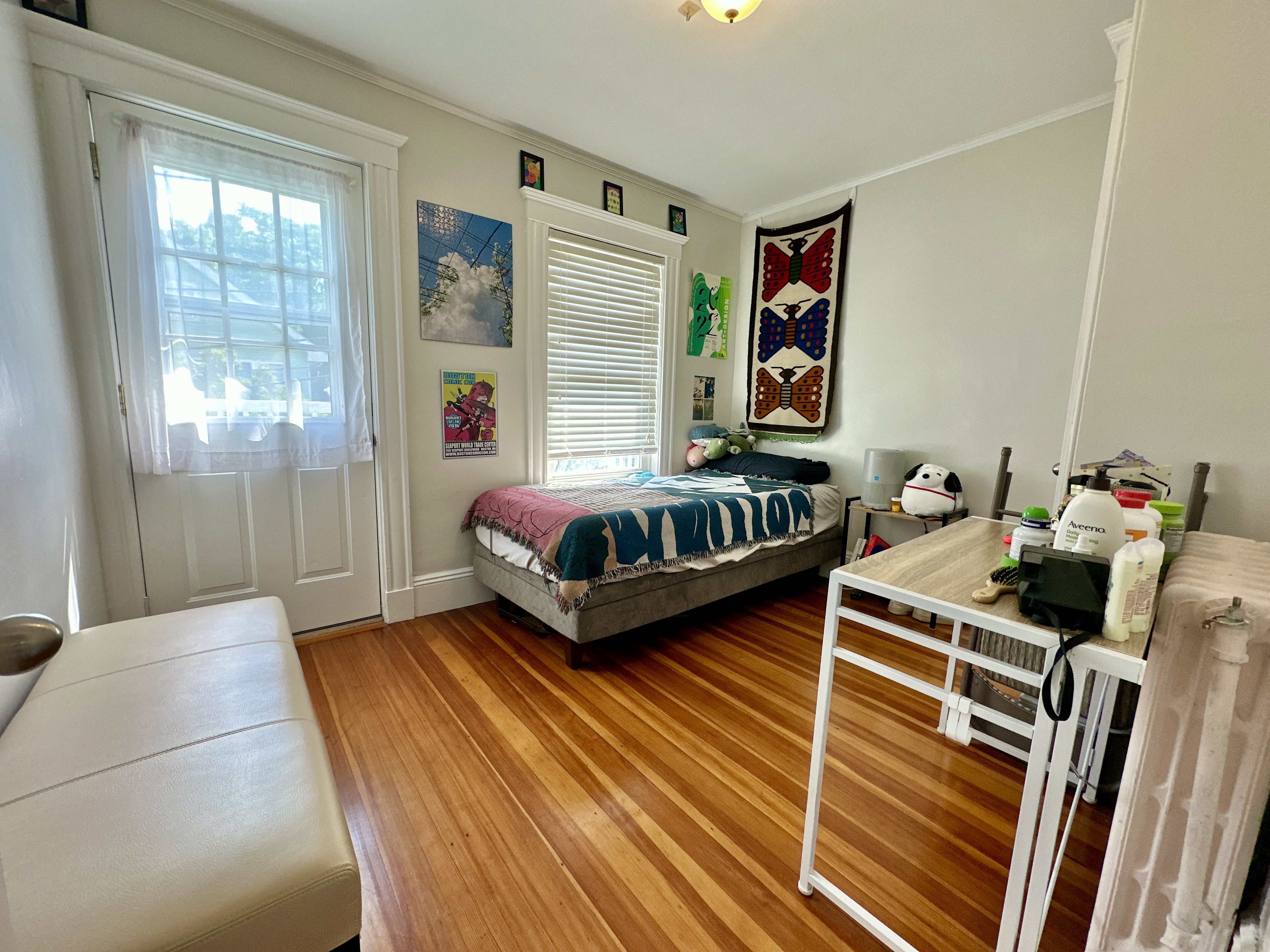 2.5 bed, 1 bath apartment for rent at 17 Lesher St Unit 1, Roslindale — photo 14 of 17