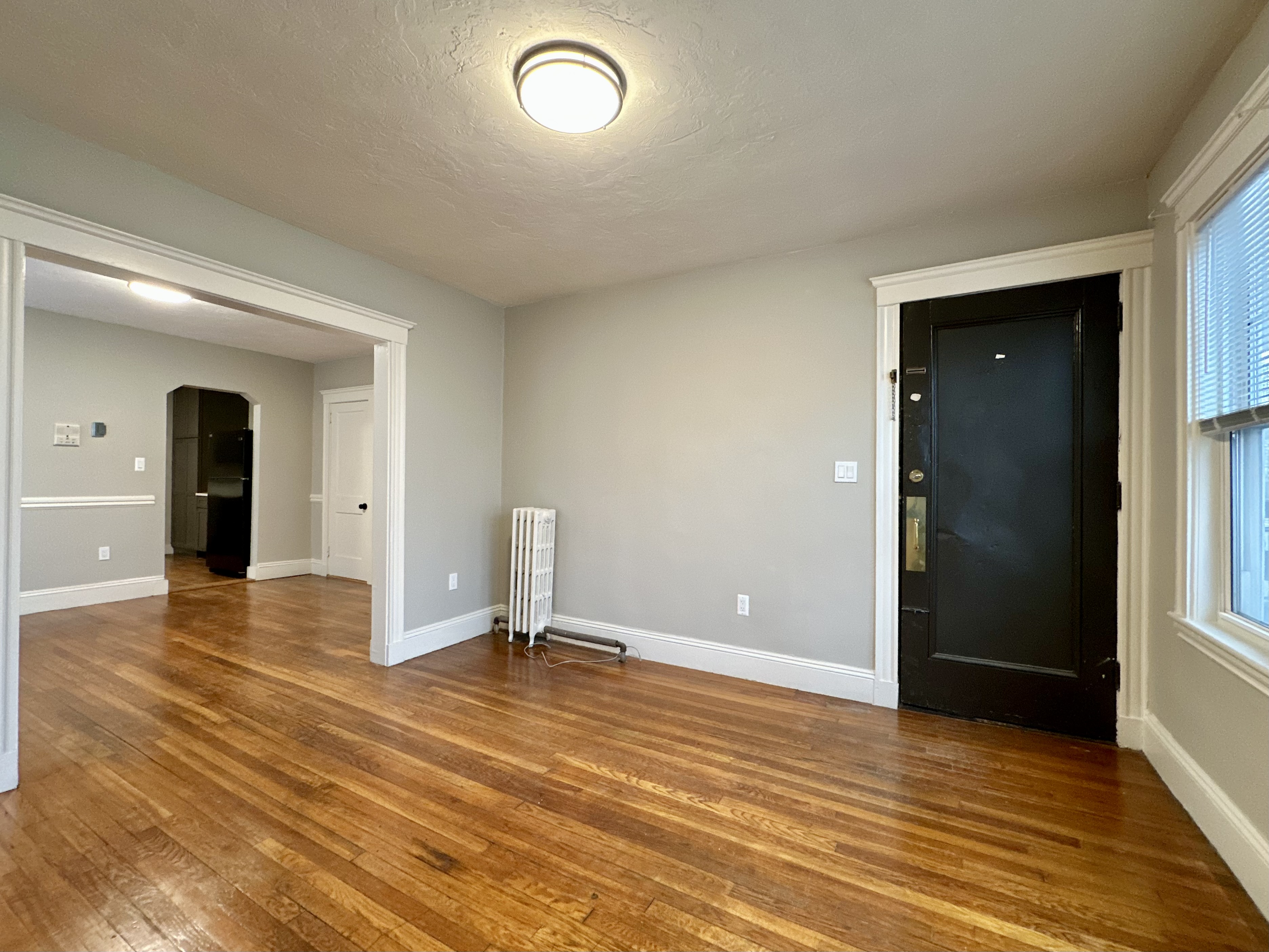 4440 Washington St, Roslindale