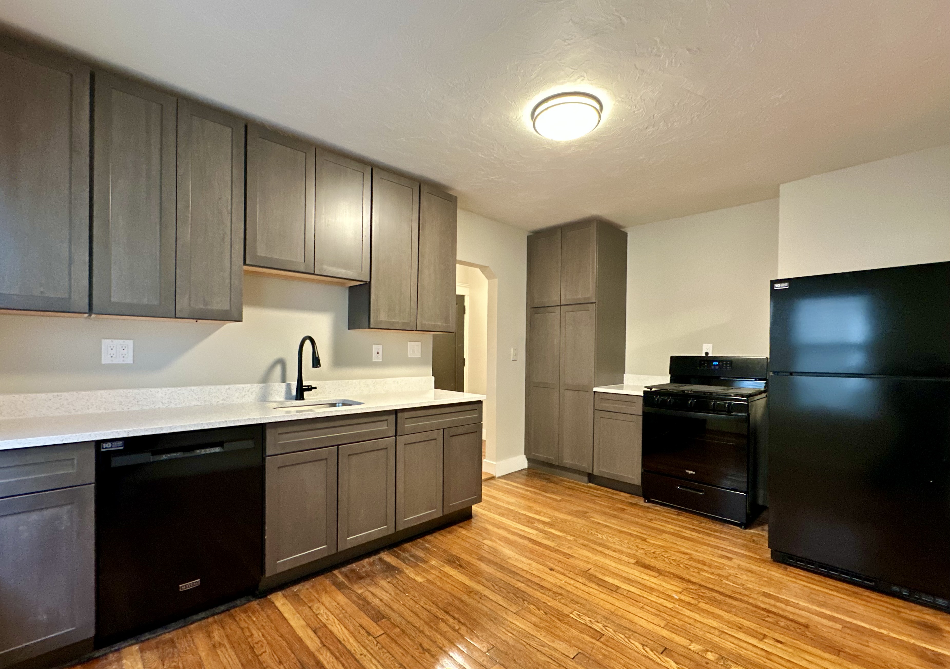 4440 Washington St, Roslindale