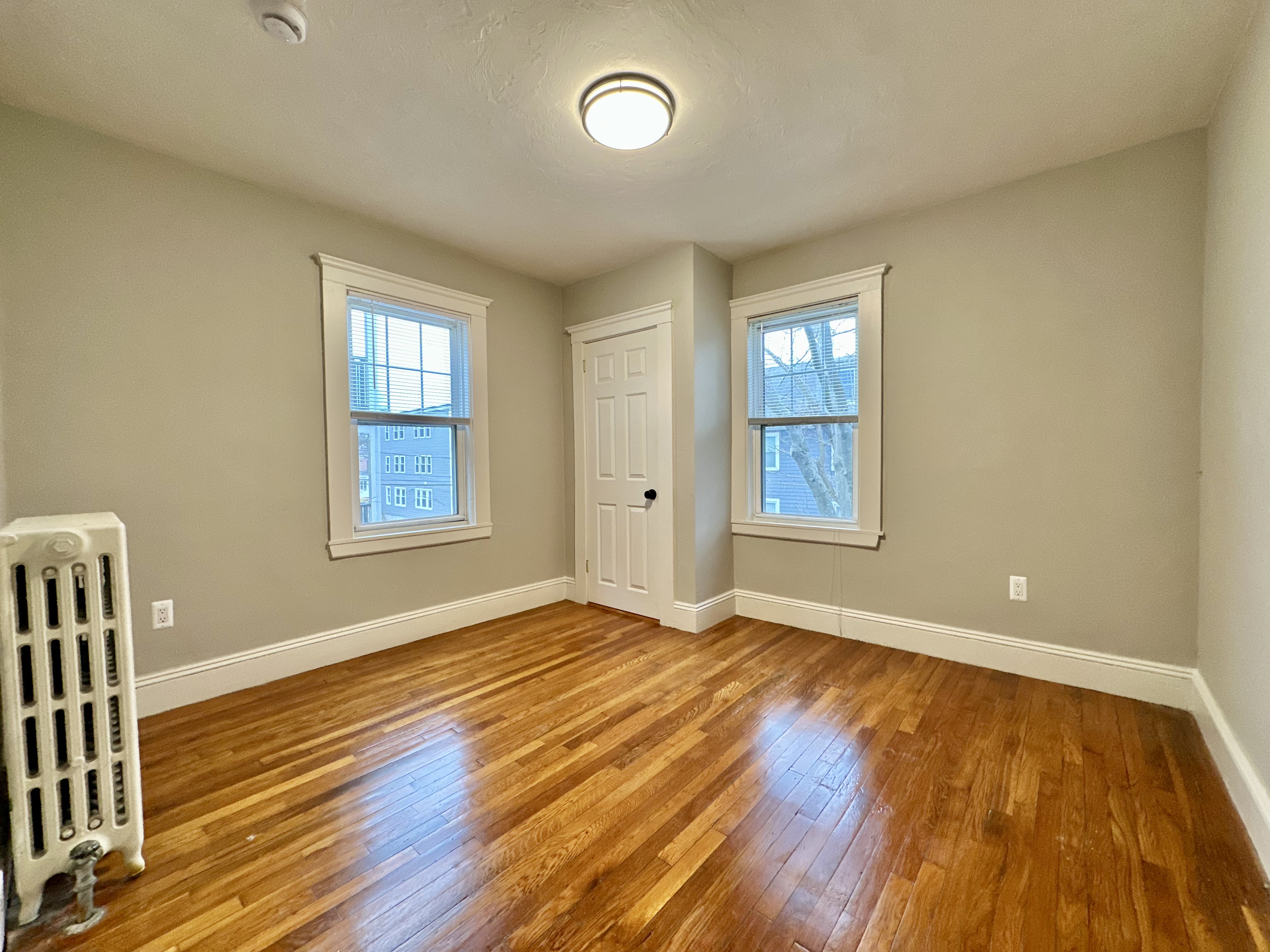 4440 Washington St, Roslindale