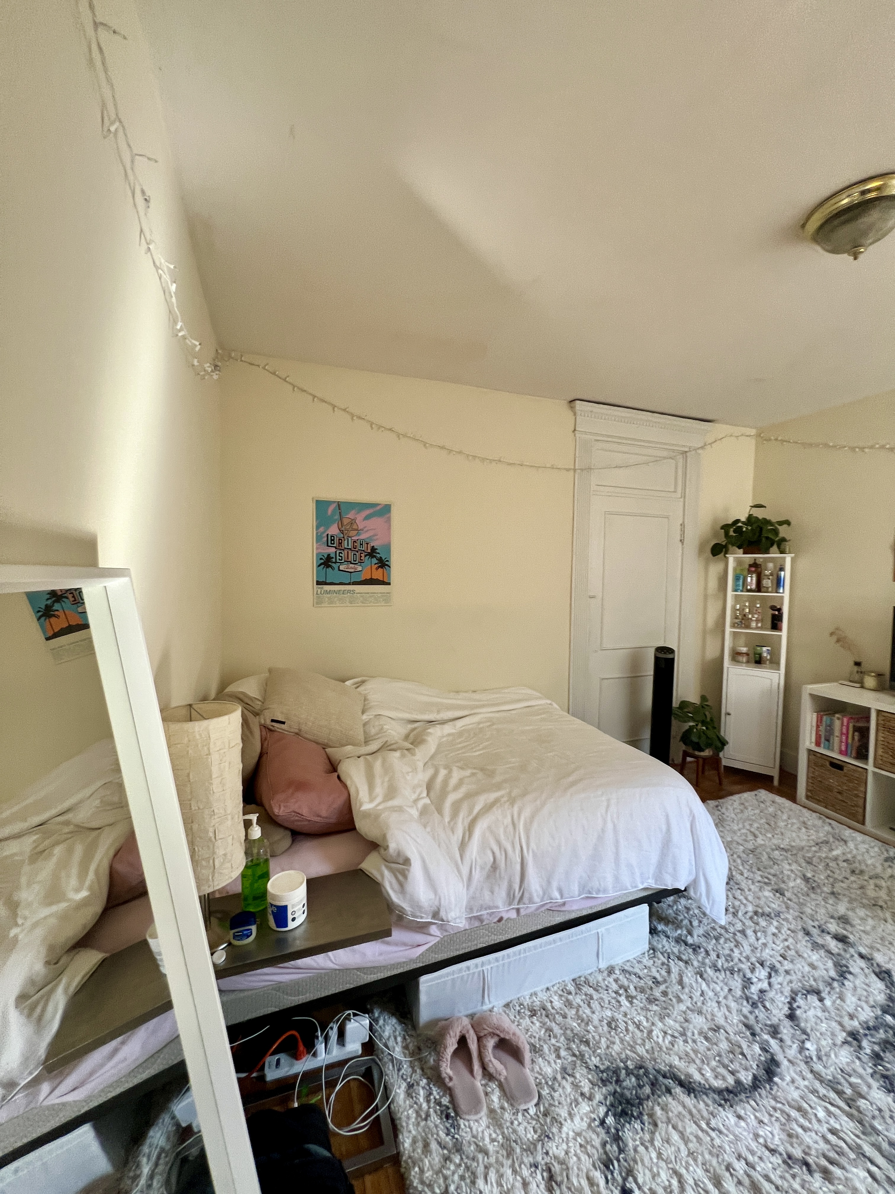 1 split bed, 1 bath apartment for rent at 133 Peterborough St Unit 23, Fenway — photo 4 of 9