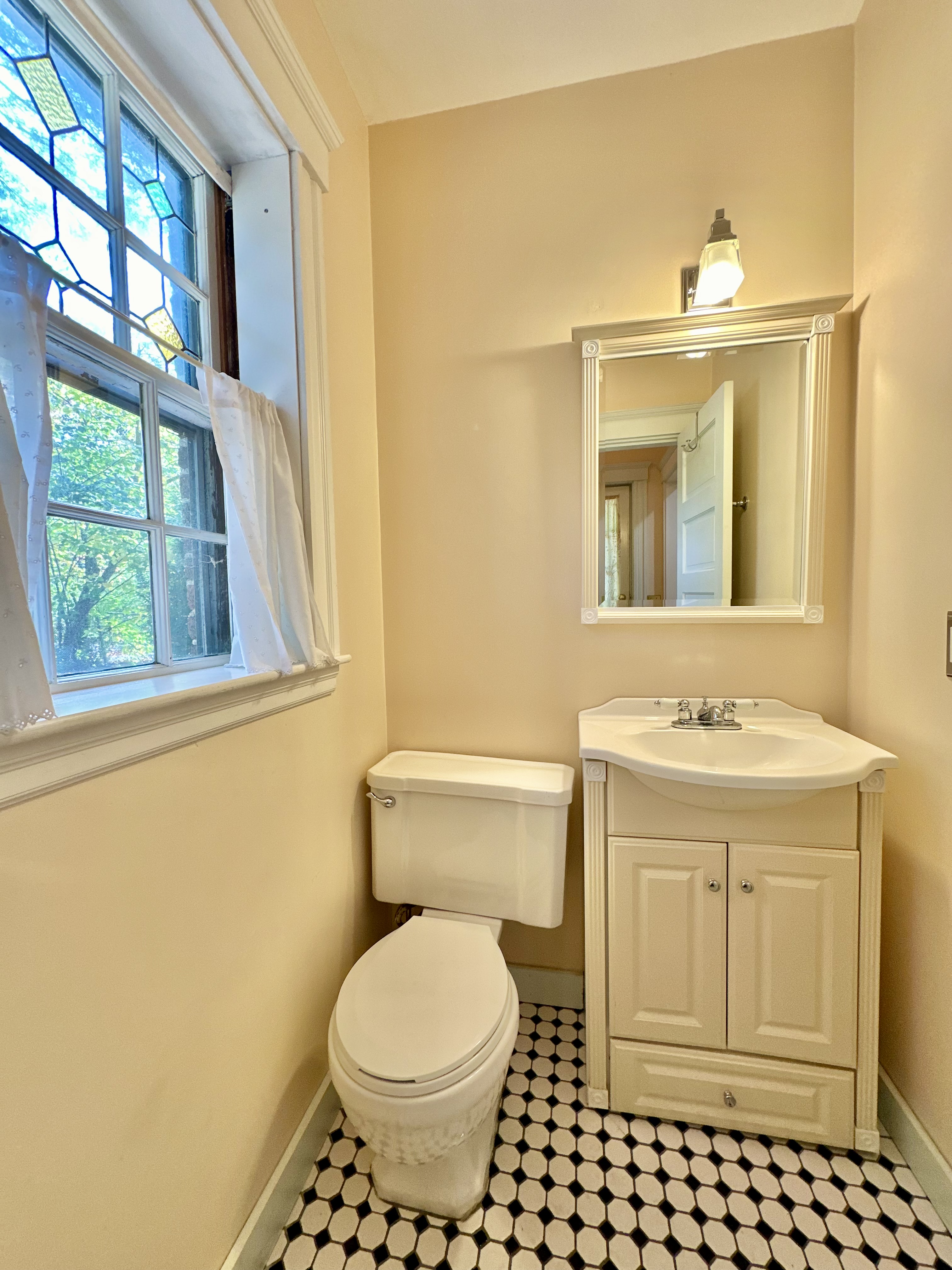 44 Southbourne Rd, Jamaica Plain