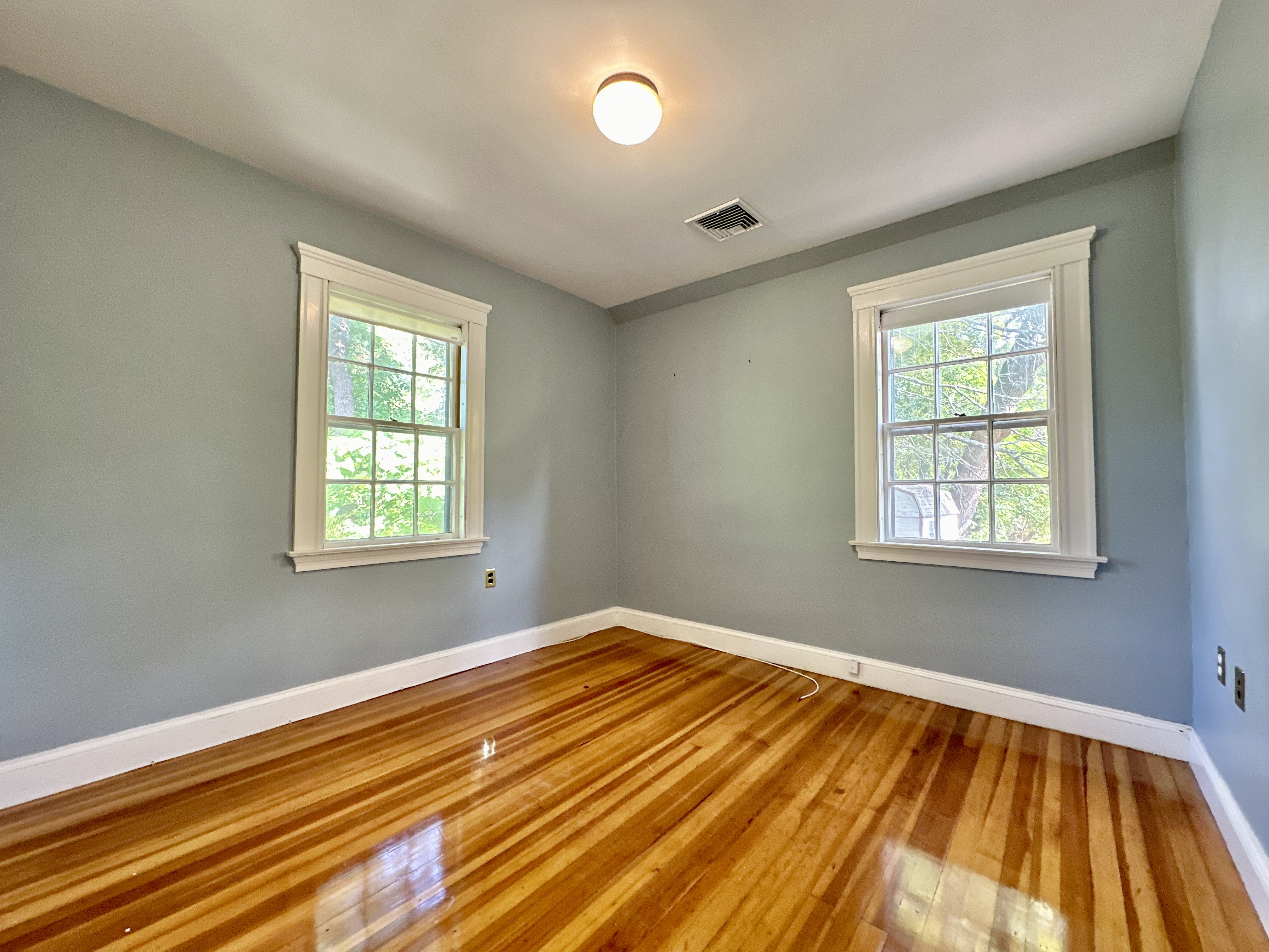 44 Southbourne Rd, Jamaica Plain