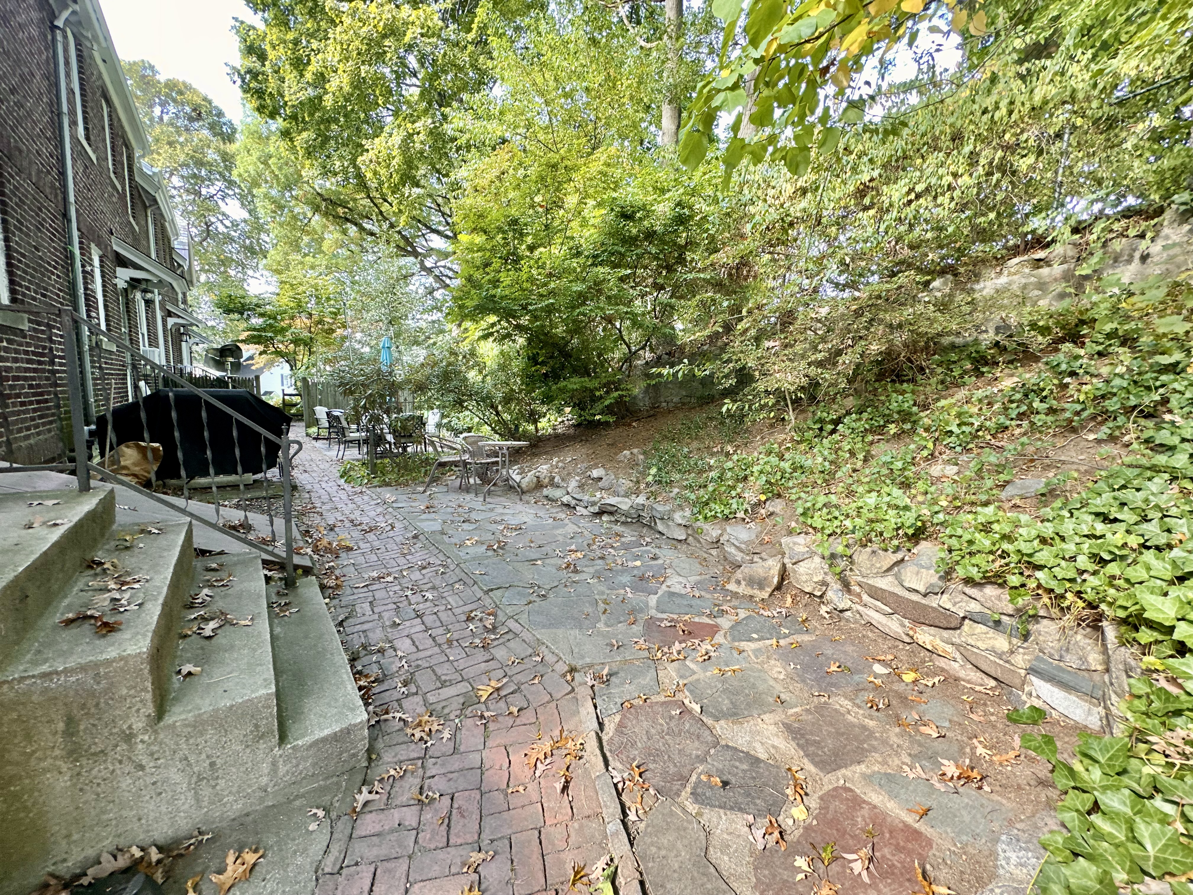 44 Southbourne Rd, Jamaica Plain