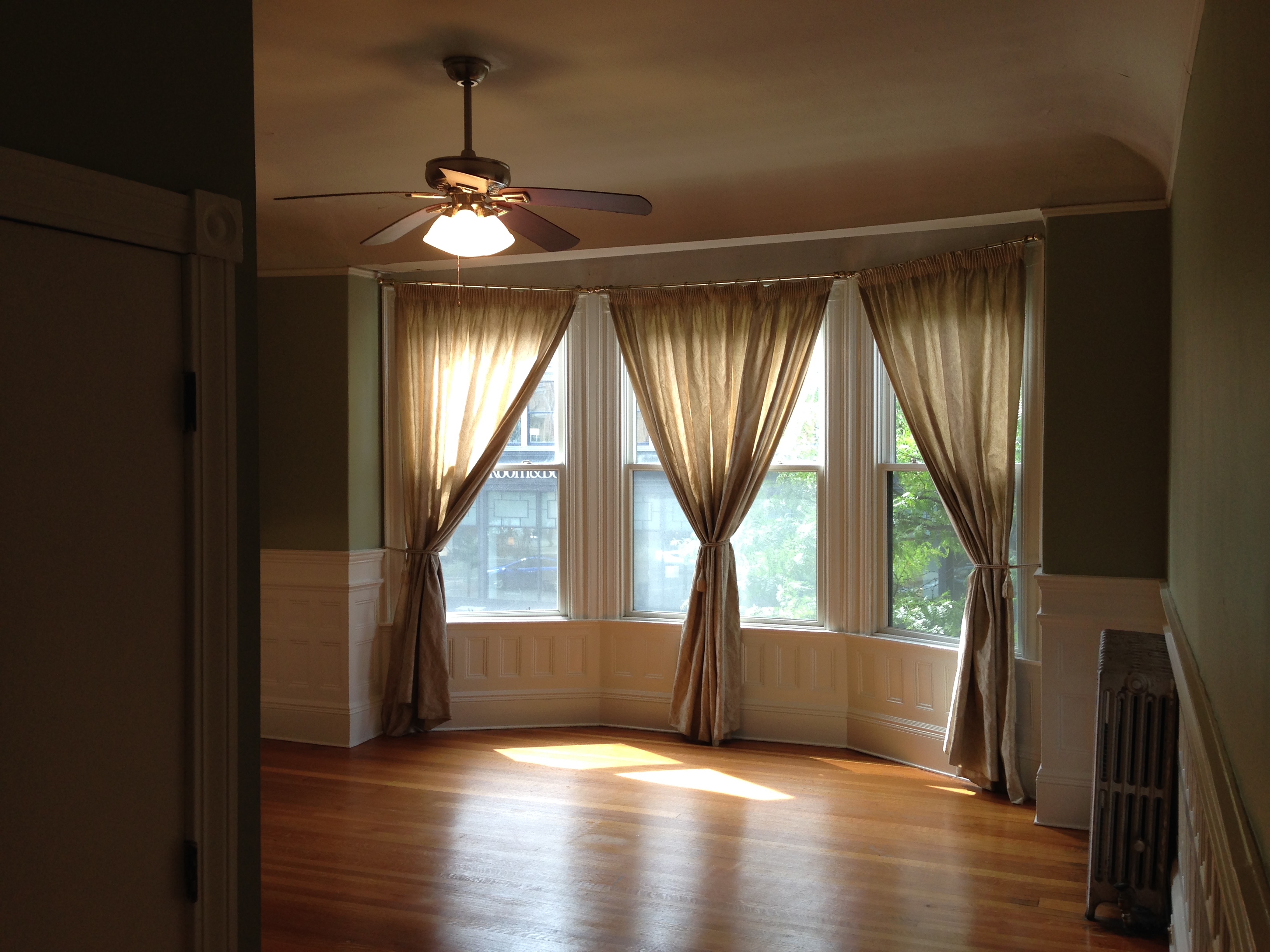 1 bed, 1 bath apartment for rent at 366 Commonwealth Ave Unit 2M, Back Bay — photo 3 of 14