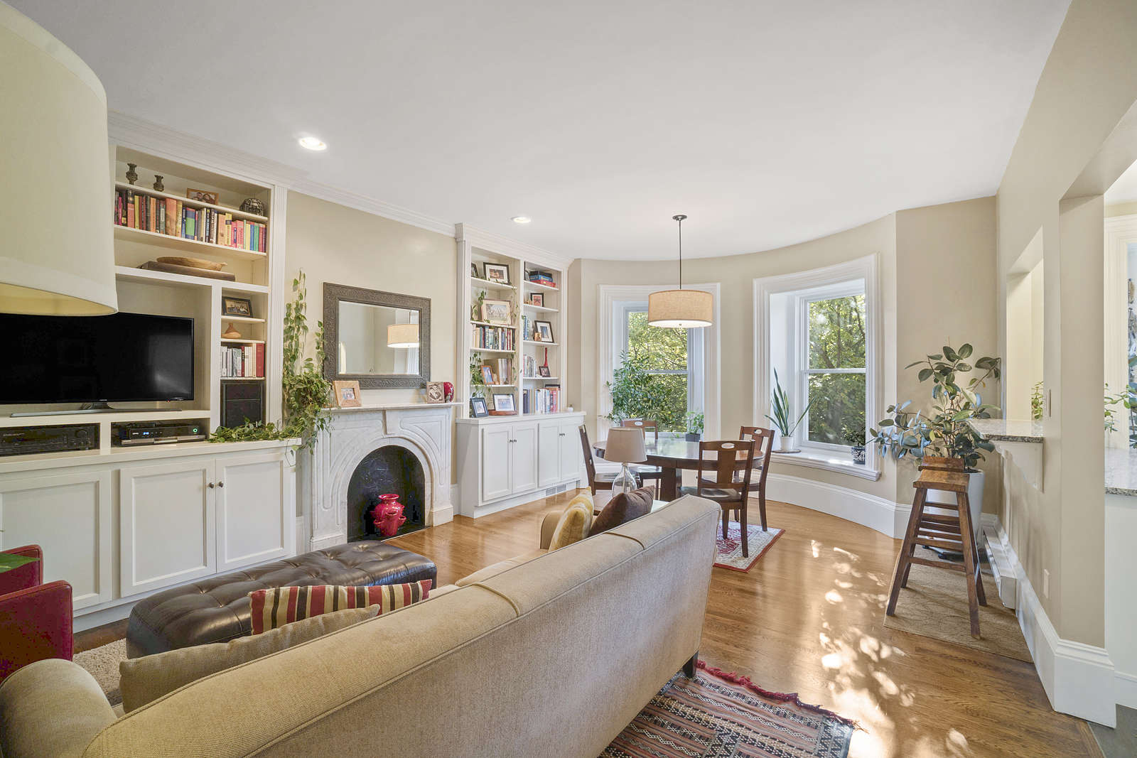 2 bed, 1 bath apartment for rent at 36 Worcester Sq Unit 5, South Boston — photo 10 of 18