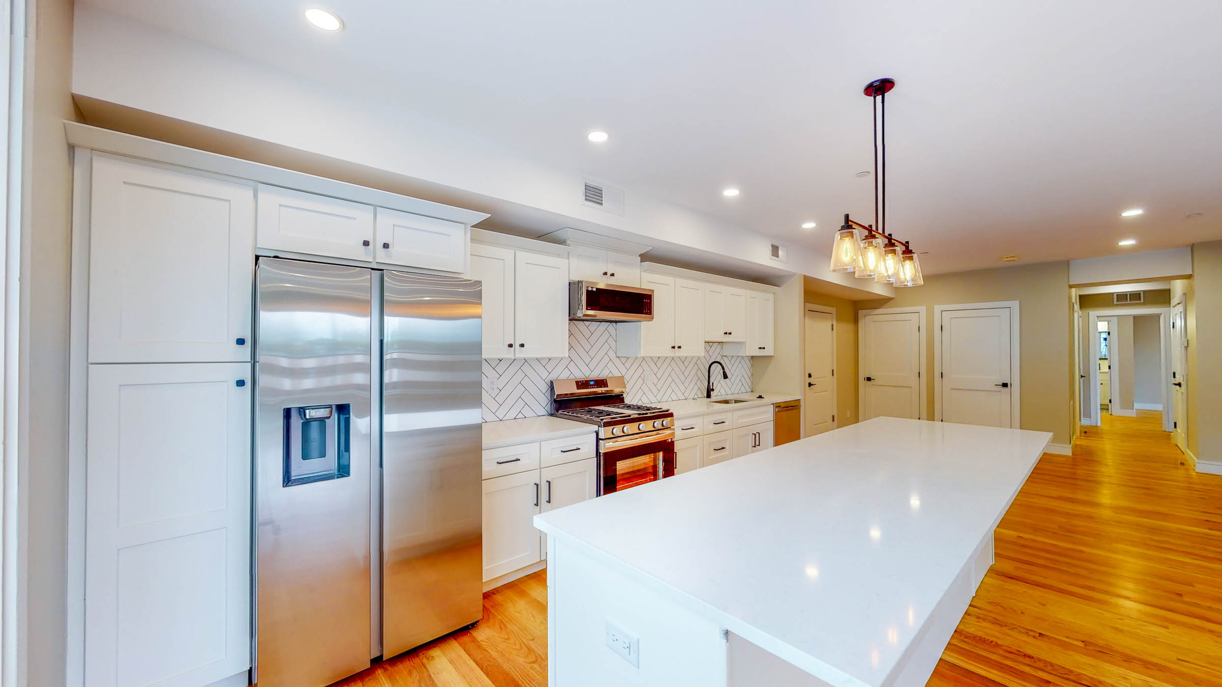 2.5 bed, 2 bath apartment for rent at 81 Chestnut Hill Ave Unit 201, Brighton — photo 9 of 13