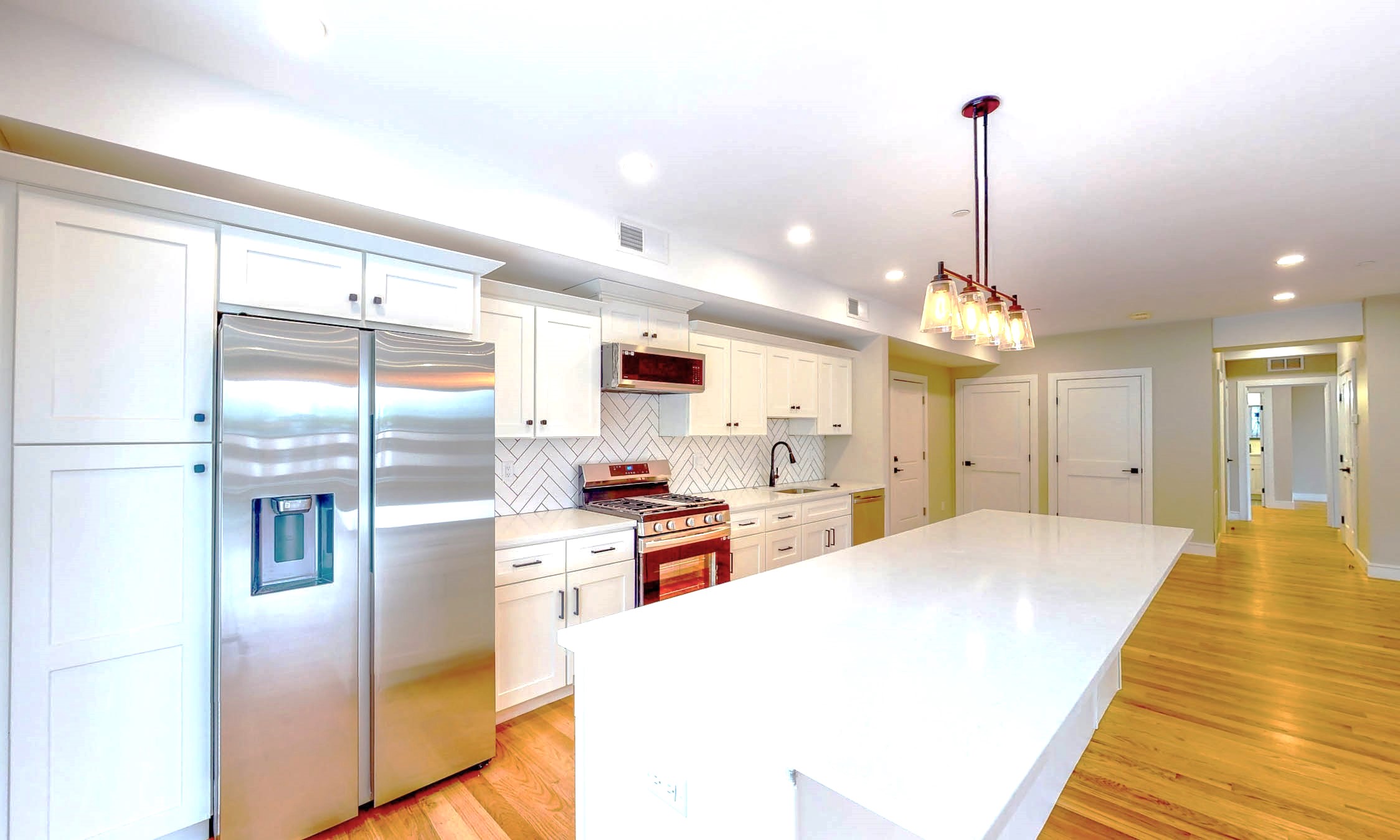 3 bed, 2 bath apartment for rent at 81 Chestnut Hill Ave Unit 303, Brighton — photo 5 of 10