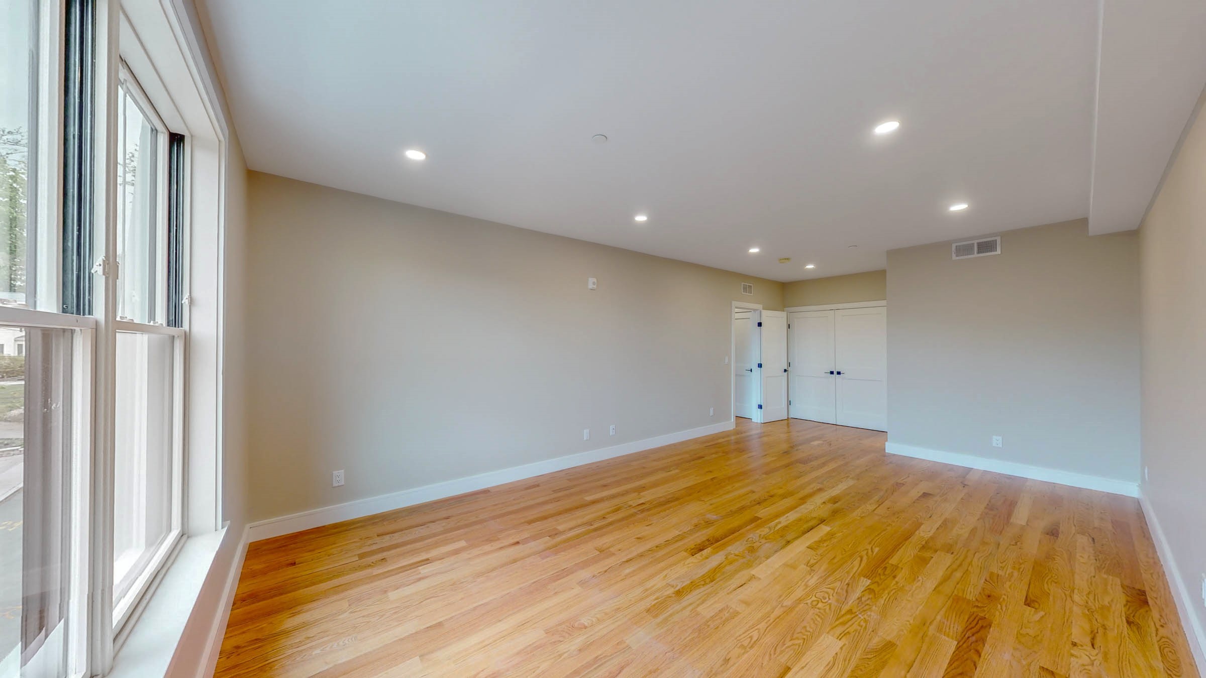 3 bed, 2 bath apartment for rent at 81 Chestnut Hill Ave Unit 303, Brighton — photo 2 of 10