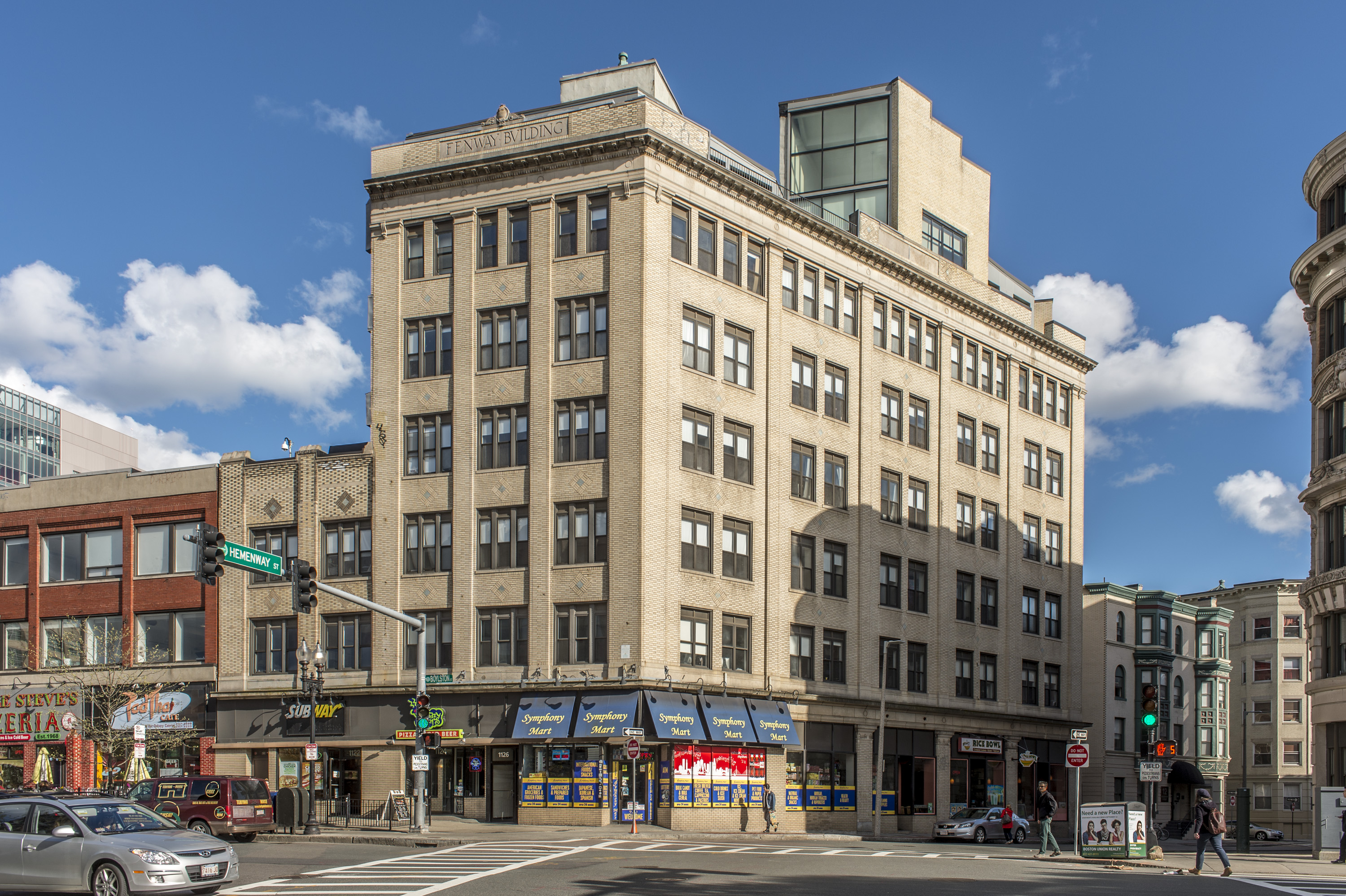 2 bed, 2 bath apartment for rent at 1126 Boylston St Unit 702, Fenway — photo 1 of 12