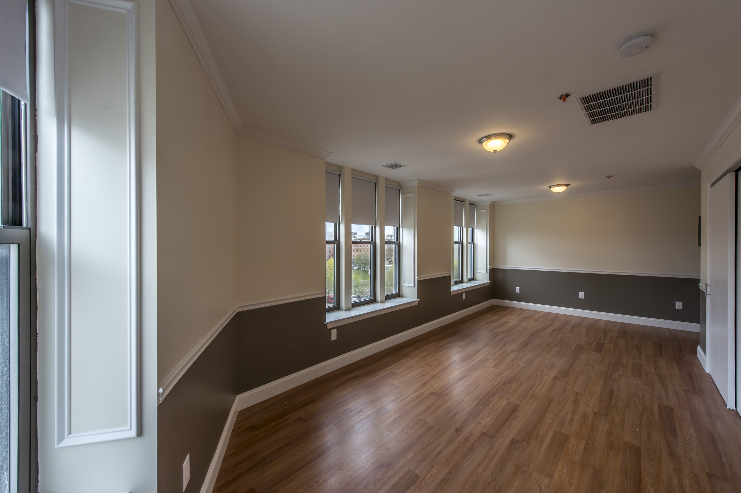 2 bed, 2 bath apartment for rent at 1126 Boylston St Unit 702, Fenway — photo 2 of 12