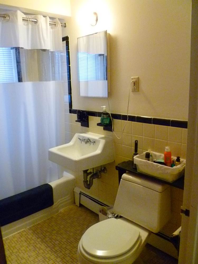 1 bed, 1 bath apartment for rent at 11 Allen St Unit 2, Arlington — photo 2 of 3