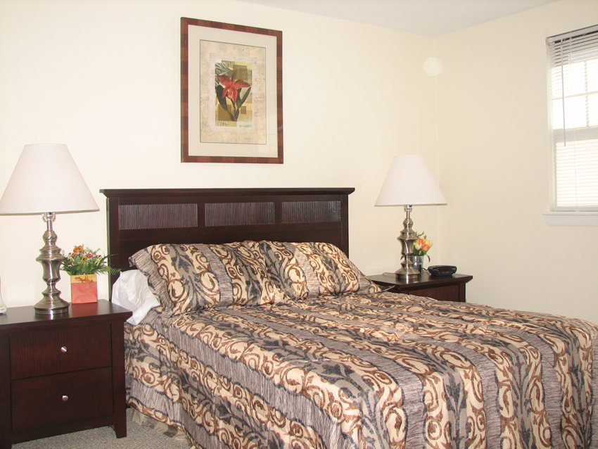 2 bed, 1 bath apartment for rent at 12 River Dr Unit D, Danvers — photo 1 of 3