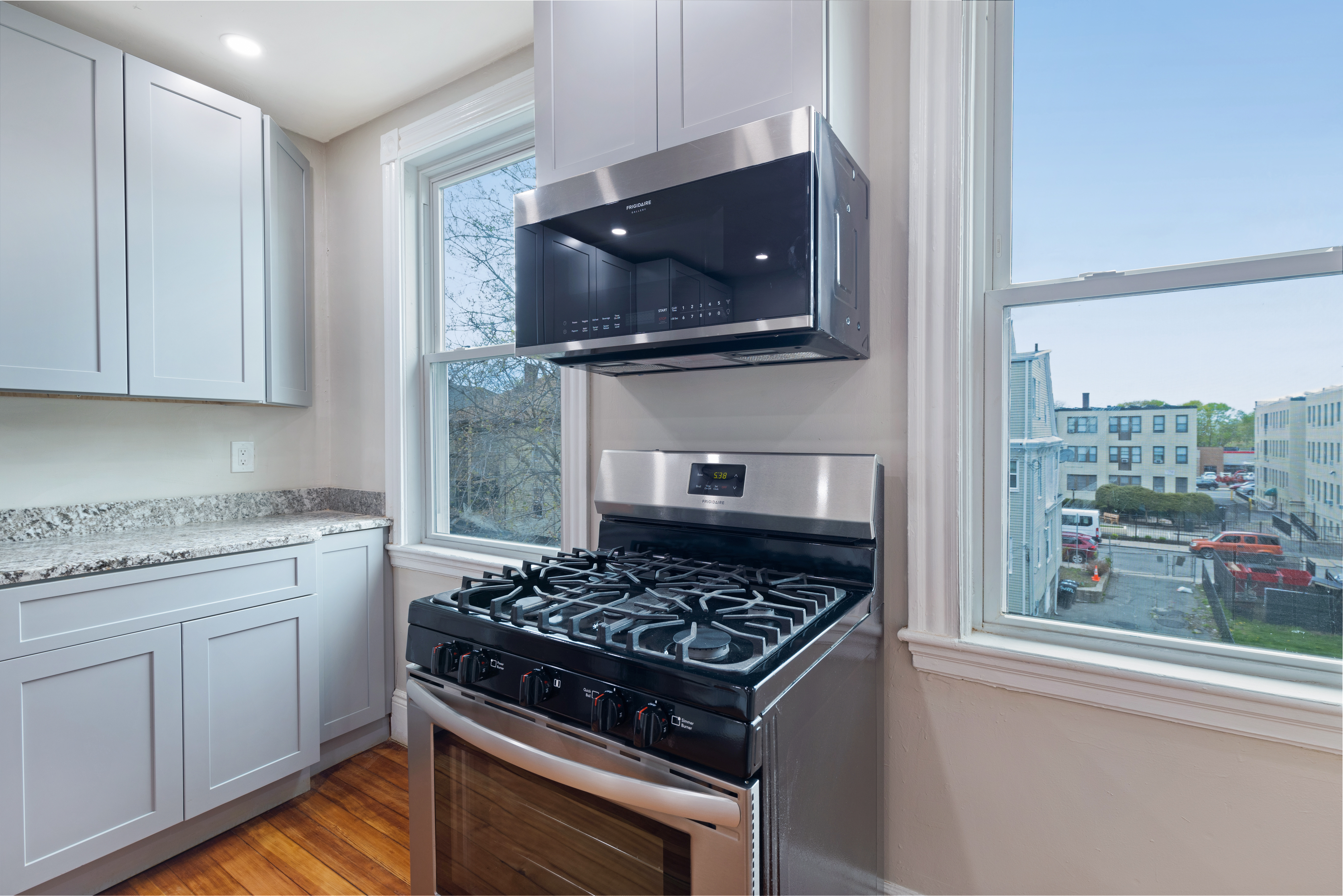3 bed, 1 bath apartment for rent at 7 Pasadena Rd Unit 3, Dorchester — photo 5 of 31