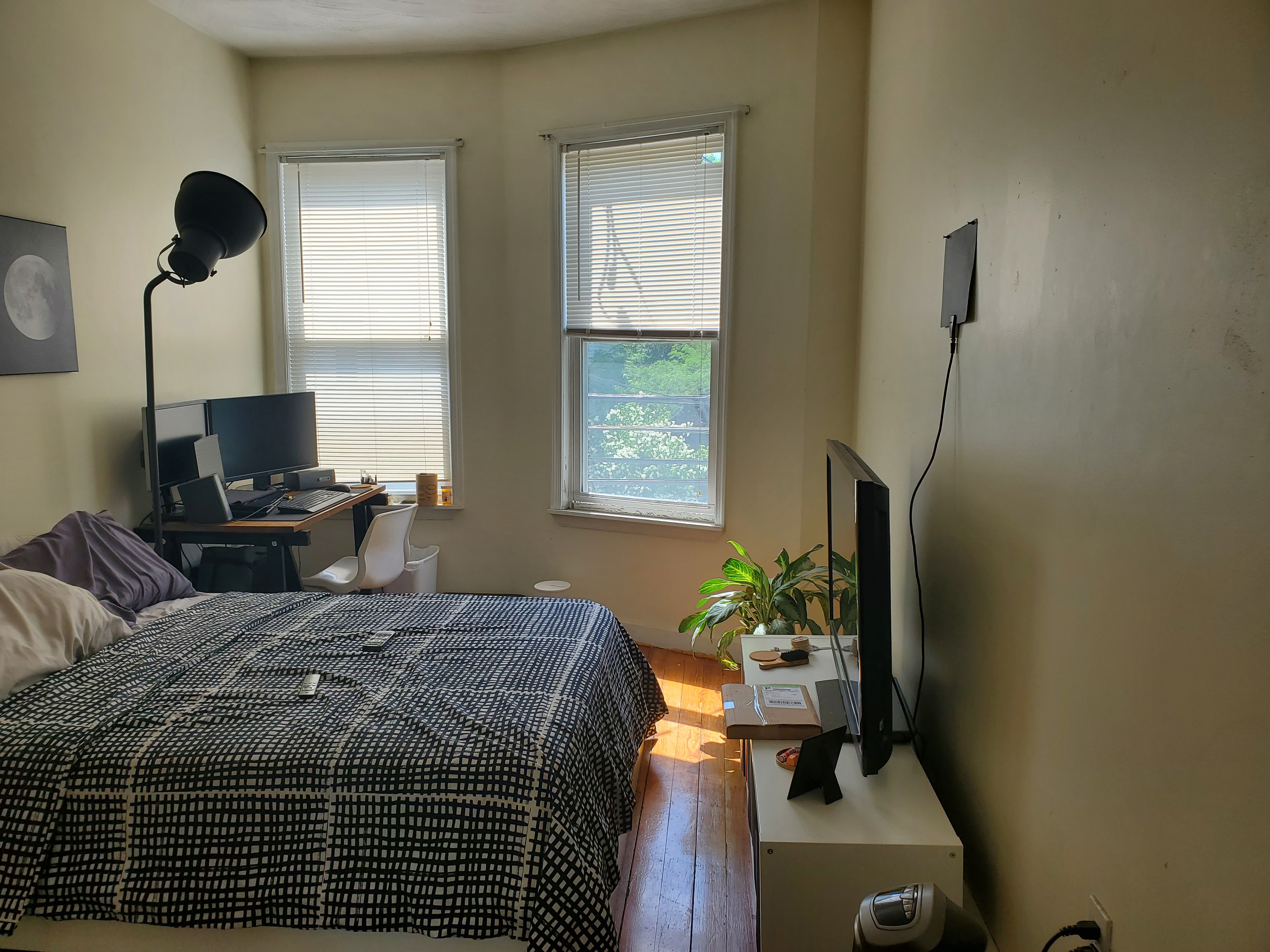 4 bed, 1.5 bath apartment for rent at 72 Dane St Unit 2, Inman Square — photo 5 of 13