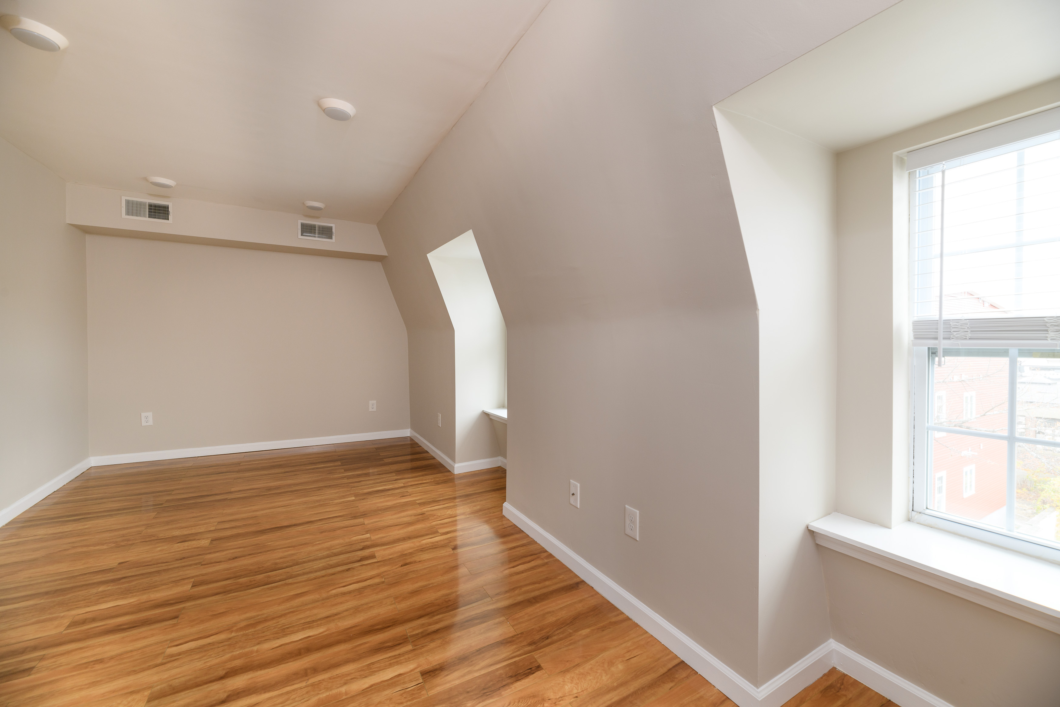 1 bed, 1 bath apartment for rent at 239 Havre Unit 3, East Boston — photo 2 of 5