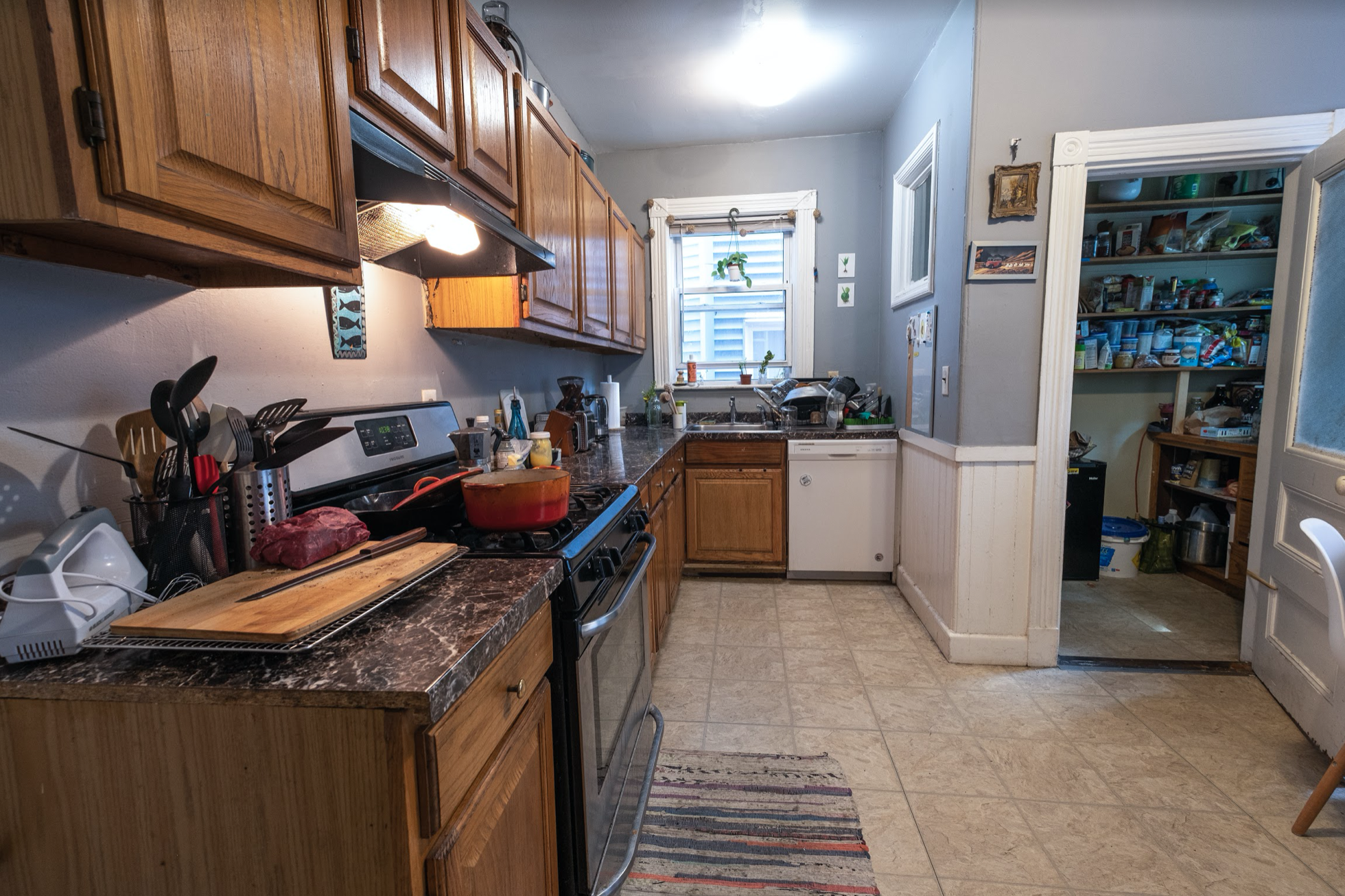 6 bed, 2 bath apartment for rent at 430 Centre St Unit 2, Jamaica Plain — photo 9 of 12