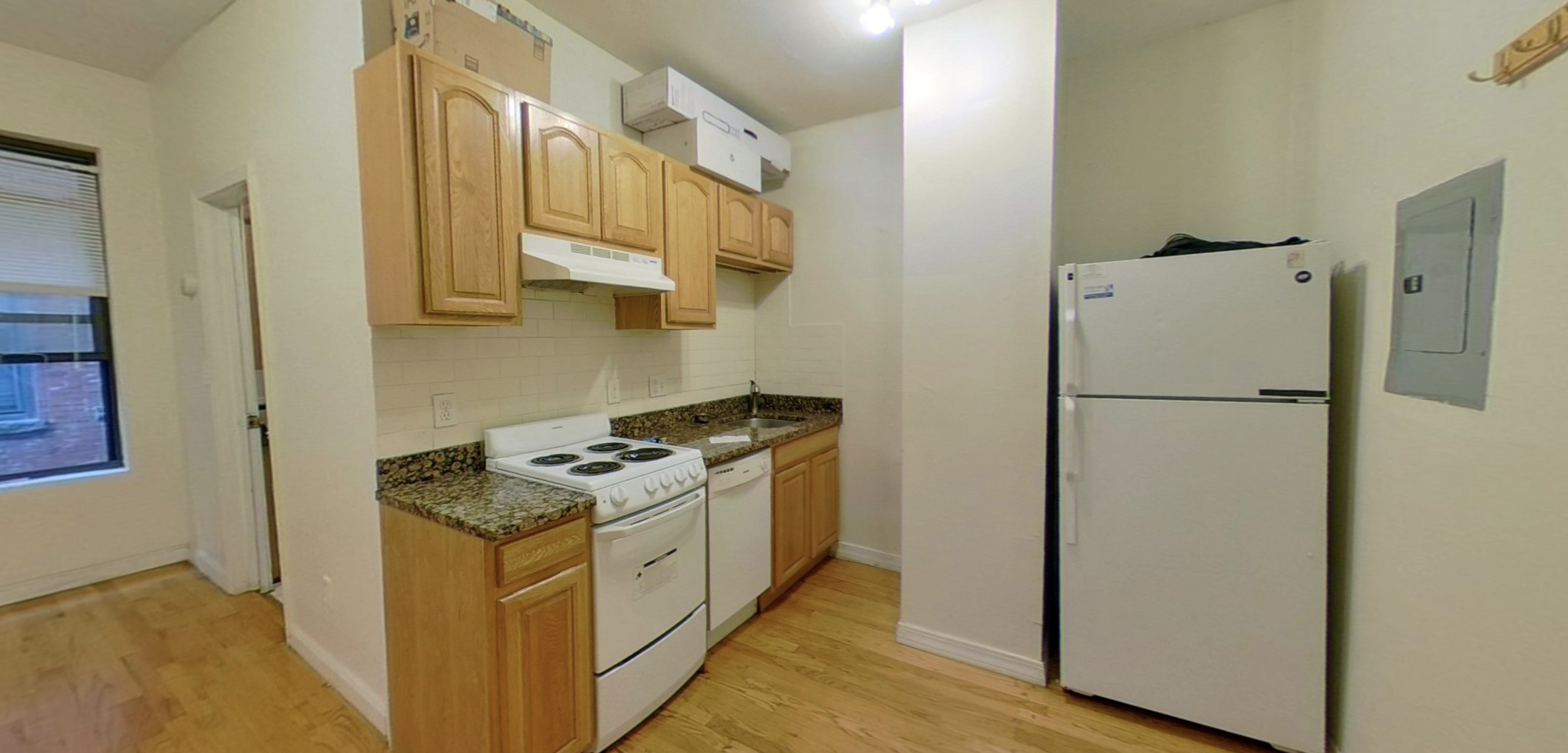 4 bed, 2 bath apartment for rent at 315 Huntington Ave Unit G-3, Fenway — photo 2 of 8